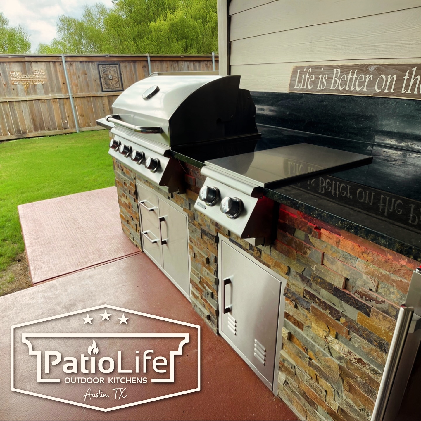 Life really is better on the patio. Add a custom outdoor kitchen designed for cooking, gathering, and enjoying every moment at home. Serving the Round Rock & Austin area. Let’s build yours next!
This kitchen features Bull appliances, granite countertops, and MSI - California Gold slate stacked stone.
#PatioLife #OutdoorKitchen #AustinHomes #RoundRockTX #OutdoorLivingATX #TexasPatios #patioupgrade #patioremodel #backyardupgrade #patioproject #bbqisland #grillisland #builtingrill #DesignedwithMSI