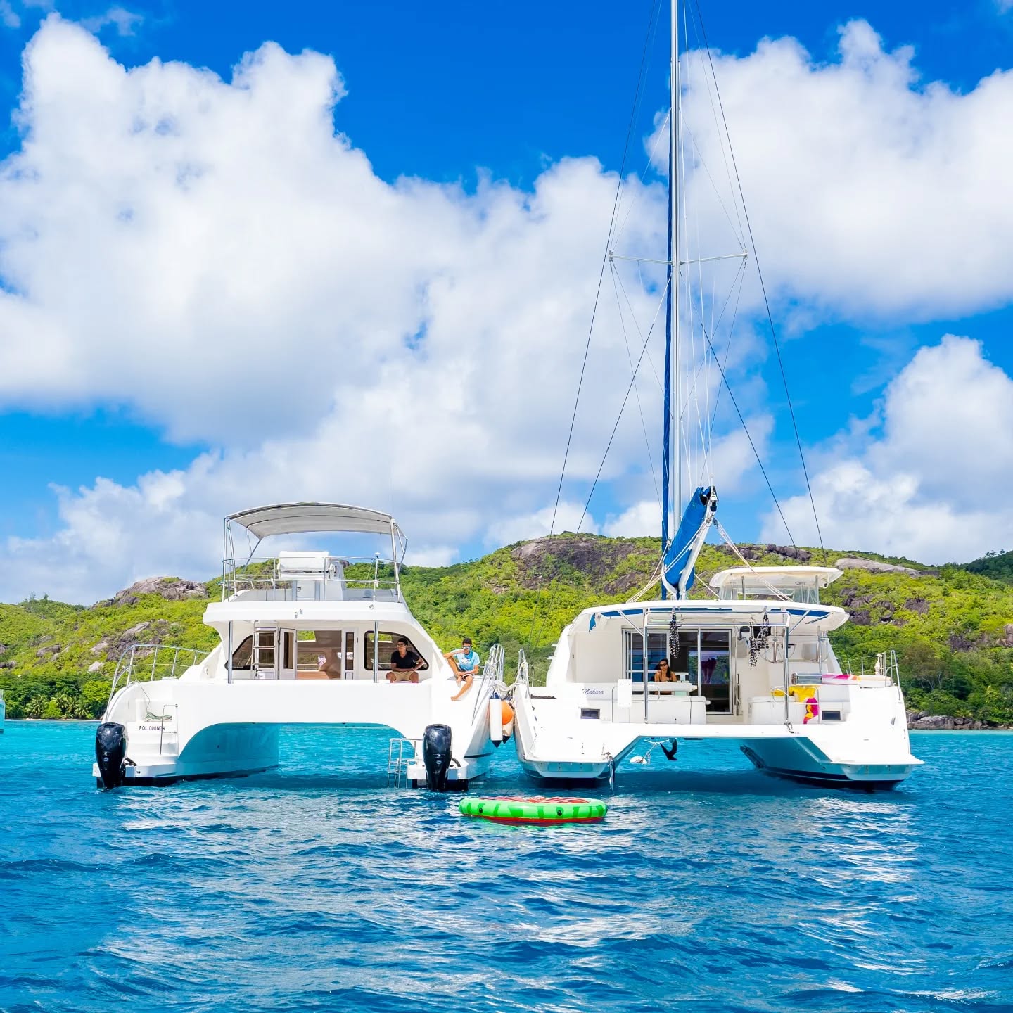 Just another perfect day in paradise🏞️🏝️
•
•
•
•
#seychelles#travel#luxury#vacation#beach#island#paradise#ocean#sun#sea #luxuryexperiences#luxuryvacation#instatravel#honeymoon#familyvacation#luxurystay#livelikeaking#friendtravel#priveseychelles#yachtcharterseychelles#exploreseychelles#exclusiveexperiences#islandhoping#seychelles#yacht#yachtlife#tropicalparadise#visitseychelles#islandlife