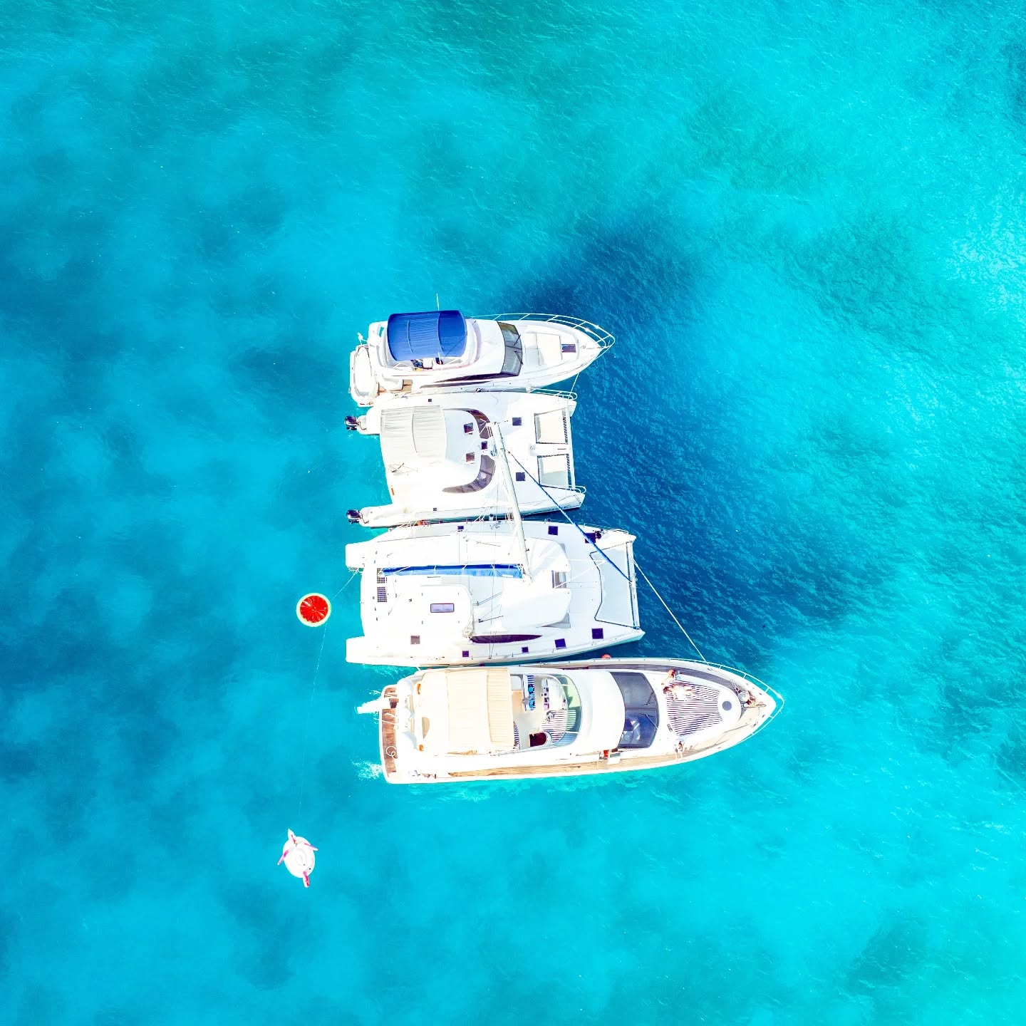 Sky view of pure perfection🏝️
•
•
•
•
#seychelles#travel#luxury#vacation#beach#island#paradise#ocean#sun#sea #luxuryexperiences#luxuryvacation#instatravel#honeymoon#familyvacation#luxurystay#livelikeaking#friendtravel#priveseychelles#yachtcharterseychelles#exploreseychelles#exclusiveexperiences#islandhoping#seychelles#yacht#yachtlife#tropicalparadise#visitseychelles#islandlife