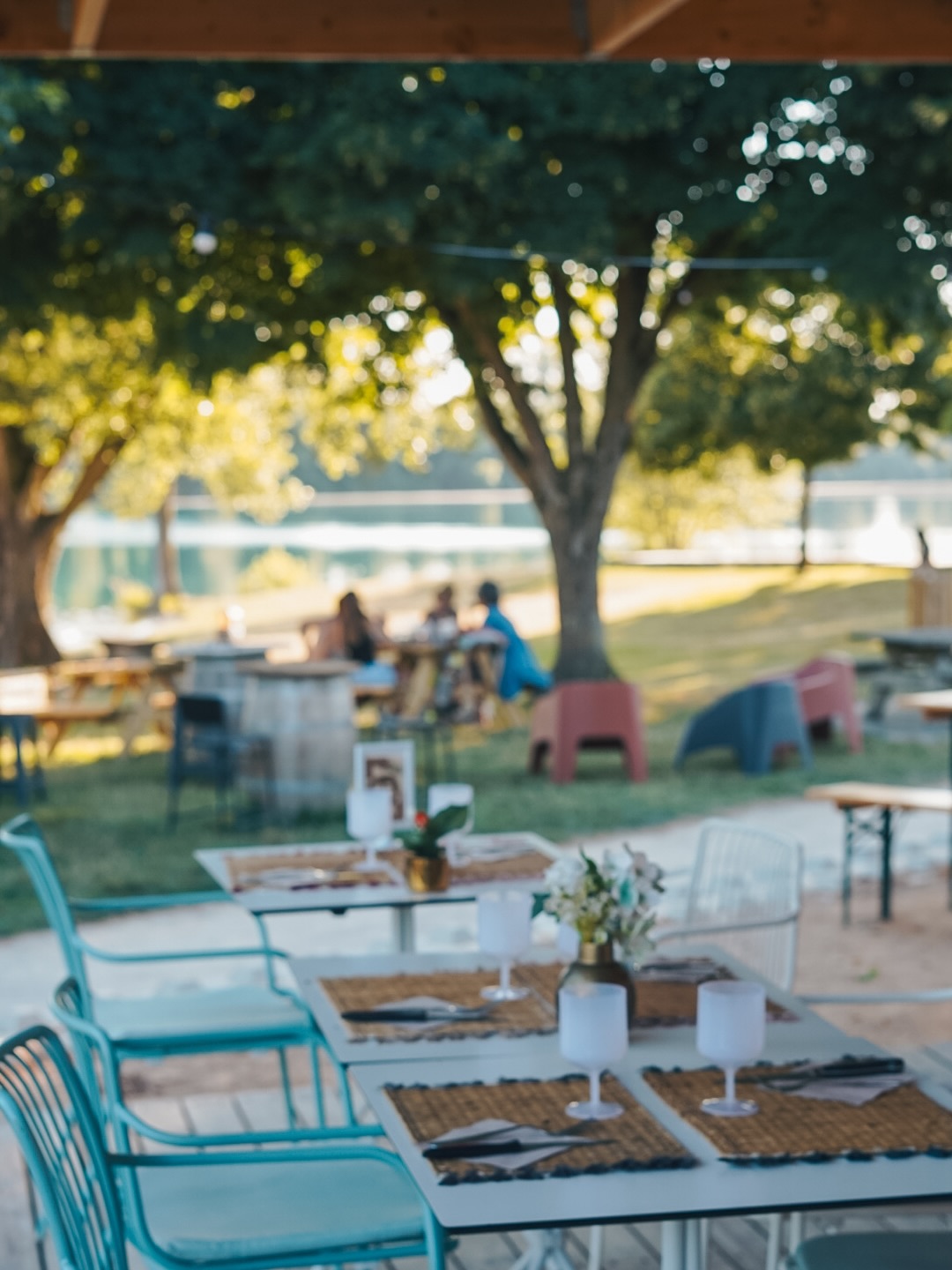 Pour prolonger l’esprit des vacances, du soleil et des moments chaleureux, MiMi Plage reste ouvert tout le mois de septembre sur nos horaires habituels..🥰
7j/7, du lundi au dimanche 😎
Un menu enfant à 9,9€, un magret entier à 23,5€, ou encore des burgers à partir de 10€, ventes découvrir notre carte gourmande 😋
À très vite
L’équipe MiMi 🫶🏻