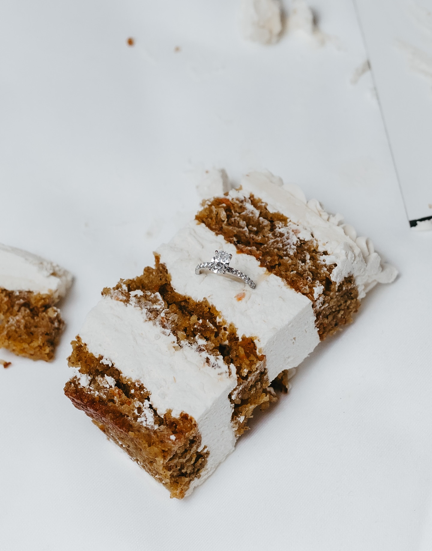 A slice of carats
Wedding Planner: @nationsofglam_weddings
Photographer: @gloriavelvet
Bride: @jodieusbeck
Location: @artdecohotelmontana
Bridal Dress: @lapriska.aarau
Hair & Makeup: @flor_bustos_makeupartist
Floristry: @floralundwohndesign
Floral Jewelry: @lilien_brautschmuck
Cake: @wunschgebaeck.ch
Guest Gifts & Bridal Box: @liebeundlicht_
Stationery: @fancydesign_byfrancine
Ring: @julamette
Car: @wheelsandwingslovers
#artdecohotel #luzern #weddinginluzern #luzernhochzeit #luzernhochzeitsfotograf