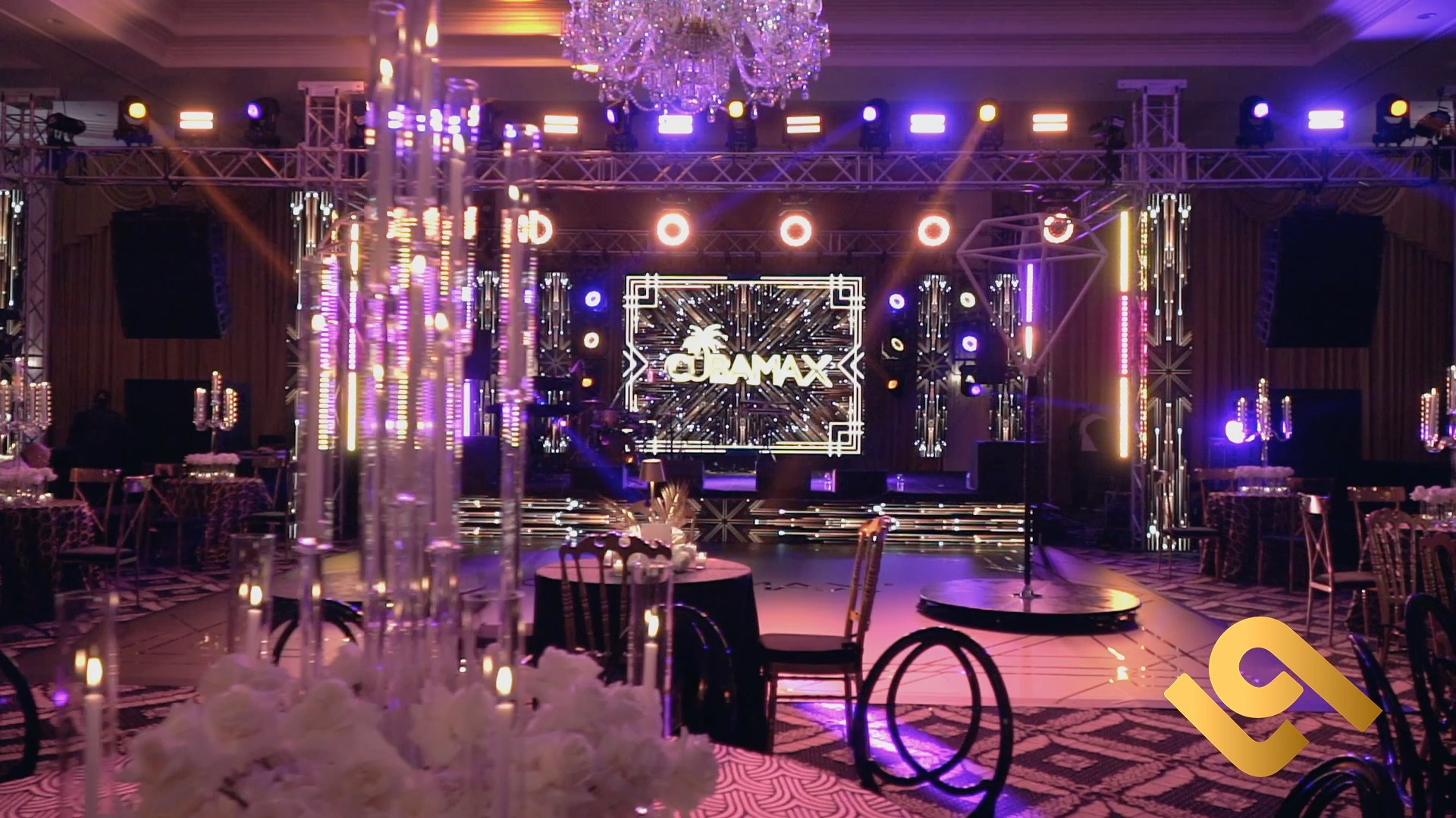 Private event with Charly & Johayron @charlyxjohayron & @jacobforever @ayinsonofficial @dasaudiousa @dasaudio @dasaudiolatam @dasaudiobrasil #larasystem