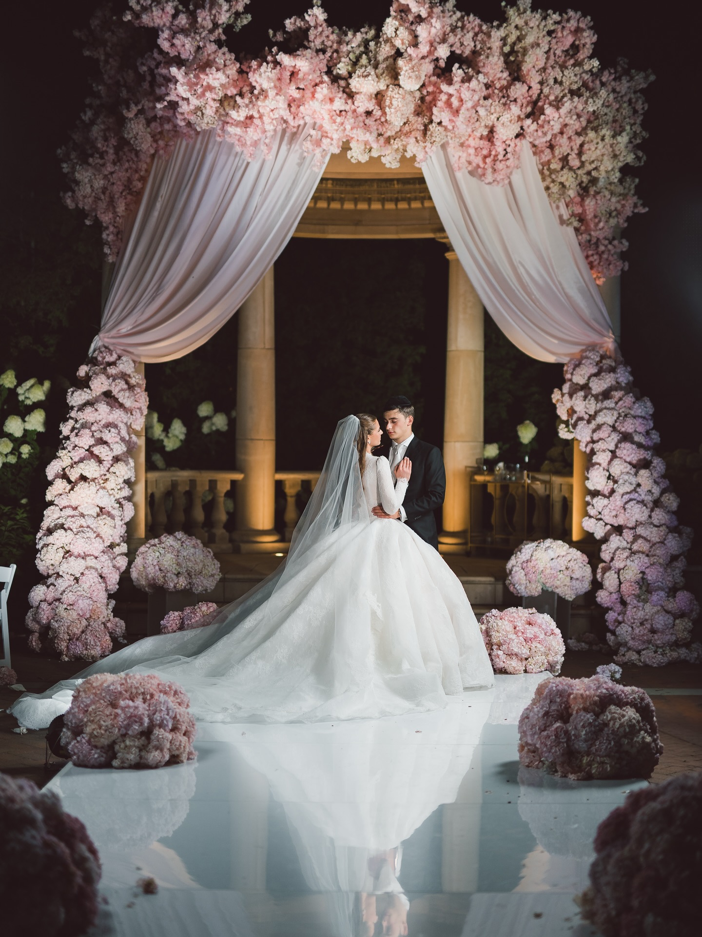 Majestic Memories
•
Tamar & Mordechai’s Wedding
Summer, 2025. The Rockleigh, NJ
•
Event Design & Production: @shifrasteele
Photography & Cinematography: @binyaminkornphotography
Caterer: @primeeventsmc
Glam:@sarahshipper @missabbykolb @gilarussy
@hairbychayashasha
Music: @freilach ft.@pinieinhorn @zanvil_weinberger @theshirachoir
Venue: @therockleigh
Dresser: @dinaneumanthedresser @cookie1882_bridalattendant_
•
#WeekendPlansBlessed #WeddingRecap #NYCWedding #WeddingVibes #LuxuryWedding #WeddingInspo #WeddingHighlight #WeddingReel #ViralWeddings #ElegantEvents
#ElegantCelebration #TimelessWeddings #ChicAndClassic #ModernElegance #NYCLuxuryEvents #CityLoveStory #LuxurylDo #WeddingStyleGoals
#LuxuryWeddingPhotography #WeddingVisuals #WeddingContentCreator #StorytellingThroughFilm
#BeyondTheLens #BenjaminKornWeddings