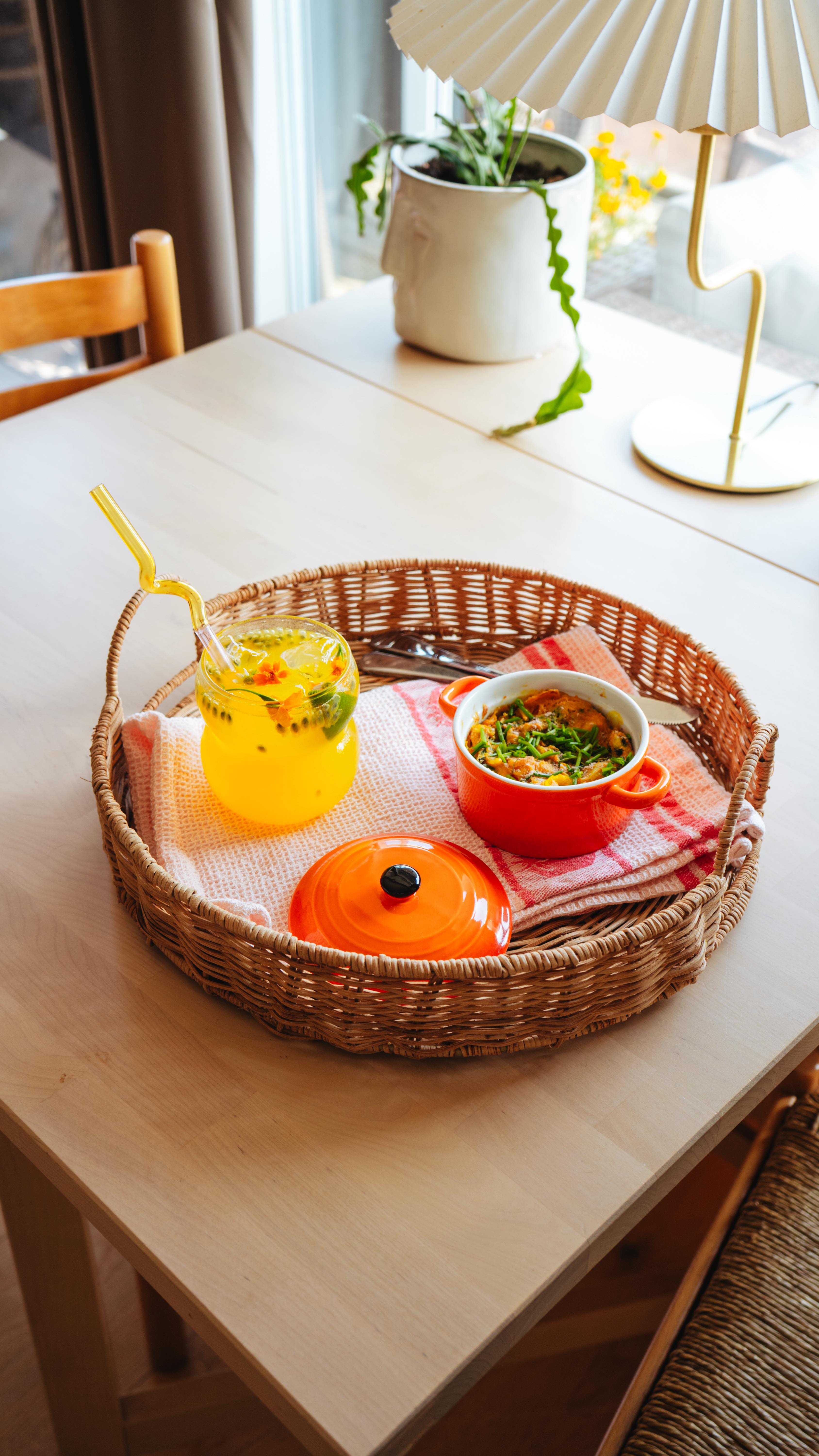 Mini Tofu Frittatas with Golden Watermelon Passionfruit Juice 🐝
Comment “recipe” if you want all the deets 🫶
#vegan #plantbasedfood #frittata #recipe