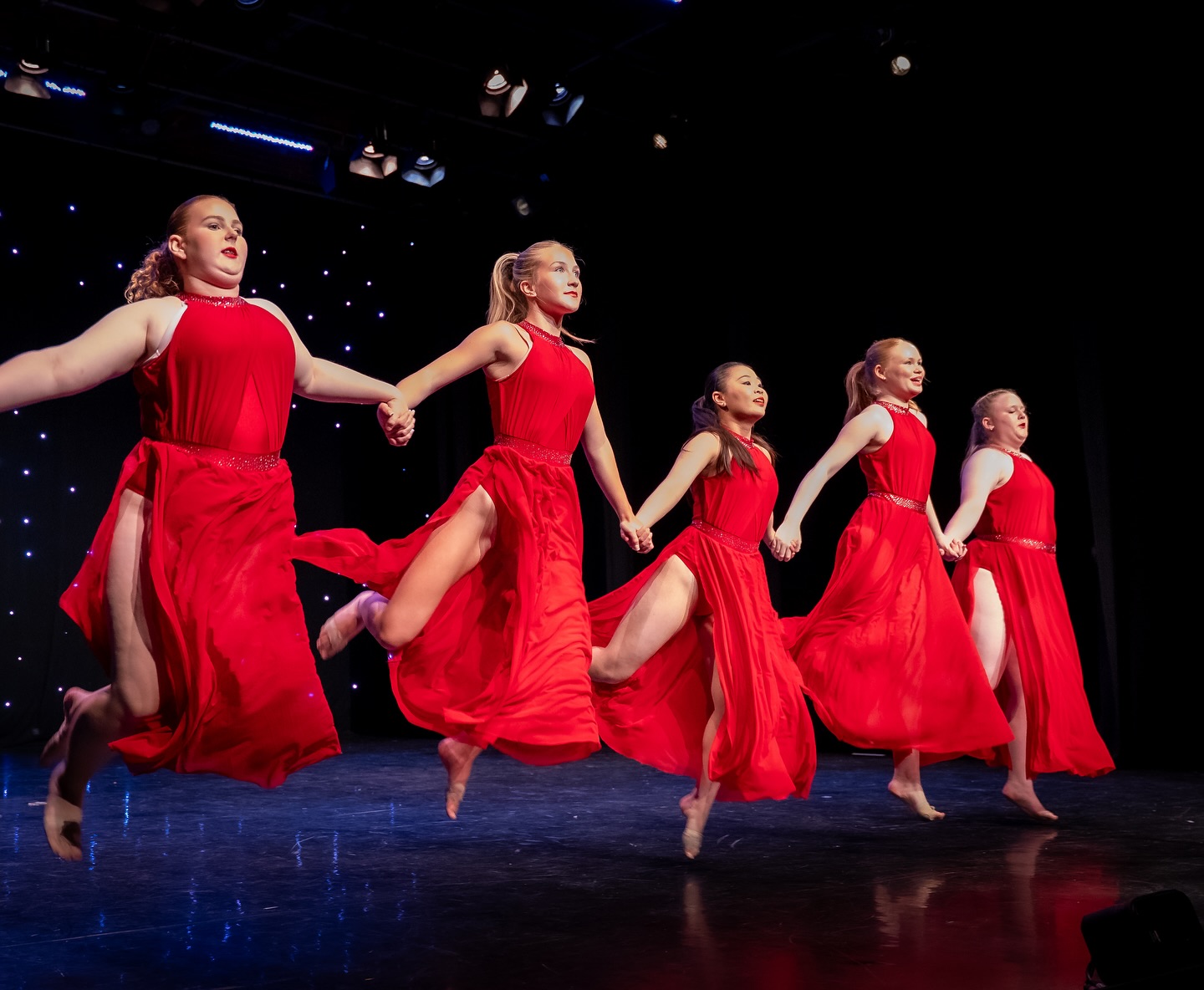 We’re back! ❤️
Welcome back to our dancers returning for another year of Dancecode fun! And welcome to our new students! ❤️
2026 will be our 10 year anniversary! 😱 We can’t wait to make it our best one yet! ❤️ •
•
•
•
•
•
#dancecodemk #miltonkeynes #lovemk #miltonkeynesdance #dancemiltonkeynes #miltonkeynesmums #miltonkeyneskids #miltonkeynesbusiness #miltonkeynessmallbusiness #mkdancers #mkbusiness #danceinmk #mkfamily #miltonkeyneskidsactivity #mkcommunity
#mkstreetdance #miltonkeynesstreetdance
#miltonkeynesfamilies #jazzdance #classesforkidsmk #classesforkidsmiltonkeynes