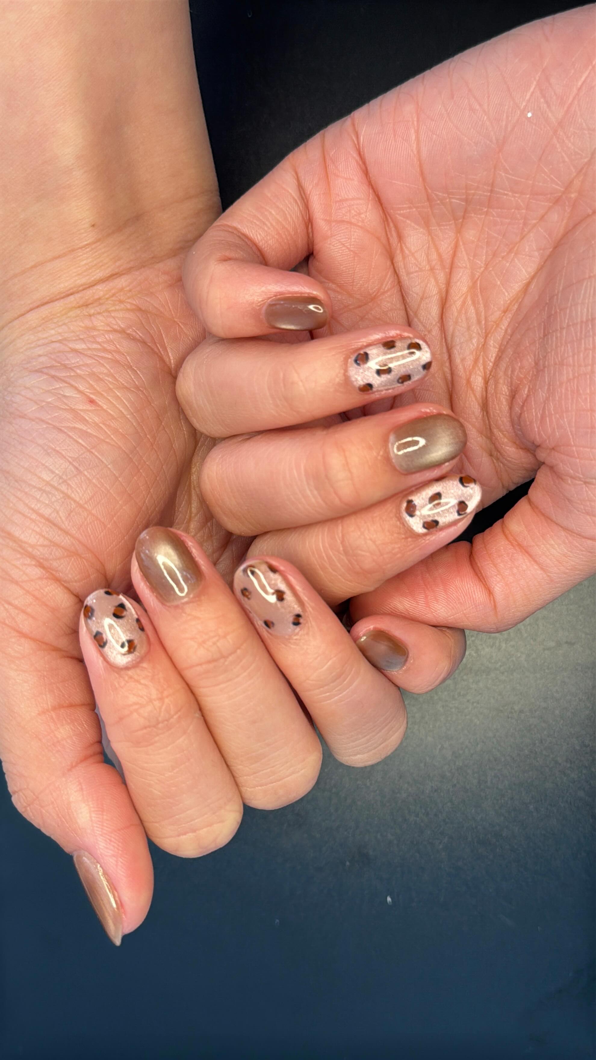 Grrrrr 🐆....Leopard leaping into fall 🍂
Gel mani w/hard gel overlay by Bebe🎀
•
•
•
•
•
#dameungrr #summernails #naturalnails #nailsoftheday #nailstagram #boston #nails #bostonnailsalon #bostonnailart #brookline #bostonuniversity #hardvarduniversity #wentworthuniversity #hardgelnails #leopardnail #mcphsuniversity #fallvibenaildesign #northeasternuniversity #brooklinesalons #beautynails #nailsbeat
