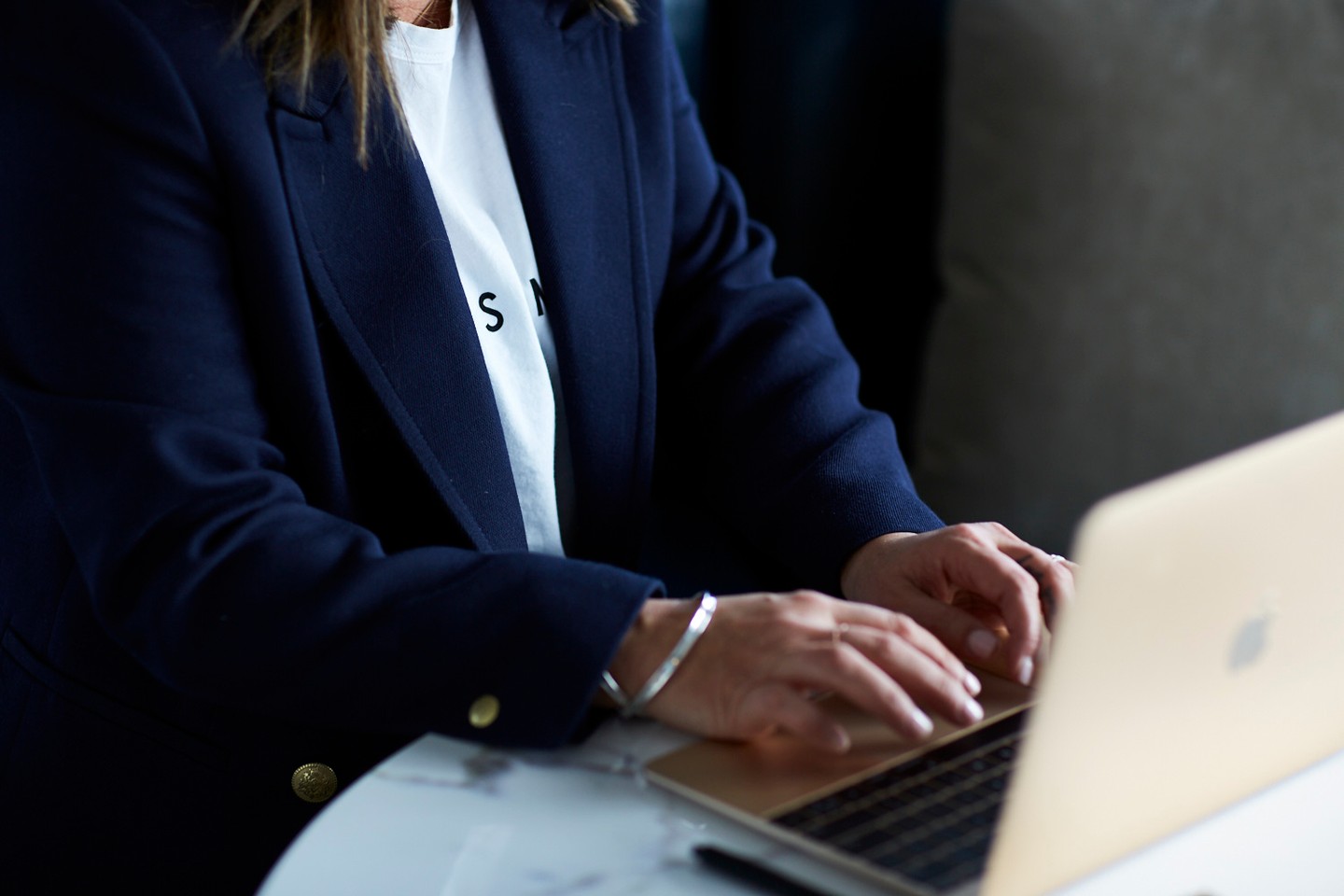 Working solo has its perks—but let’s be honest, sometimes you just need someone to bounce ideas off.
Whether it’s refining a concept, shaping your next launch, or figuring out what to post this week—having a sounding board can make all the difference.
I work one-on-one with business owners to bring clarity, strategy, and creative direction to the table (so you're not doing it all alone).
Need a fresh set of eyes? Want to bounce ideas of someone? Have a plan you need help implementing? Let’s chat.