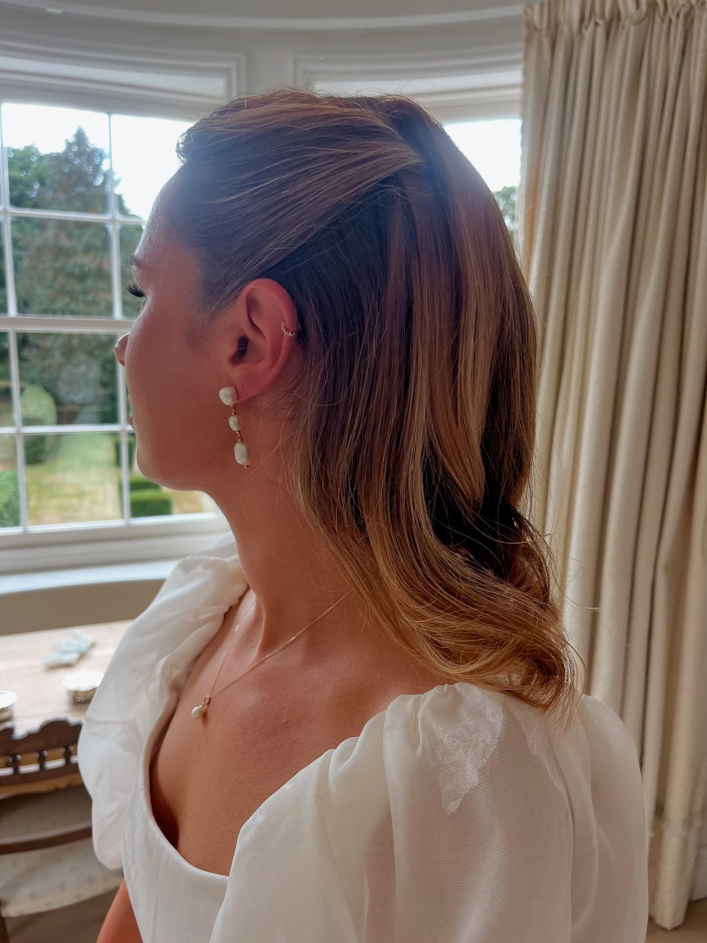 “Just wanted to say a huuuuuge thank you for my wedding hair! It was PERFECT, I had so many compliments and it stayed place all day and night - I really loved it. Was so lovely to have you part of the morning - really appreciate it! Xxxx”
The best messages to receive after a wedding morning! It’s the greatest part of the job knowing my brides feel happy, relaxed and in safe hands. Words like this truly mean the world 🥹
If you’re yet to enquire for your 2026 wedding, drop me an email on the link above!
Photos @helainastorey
Hair @____cesca____
Makeup @makeupbykellyfrances
