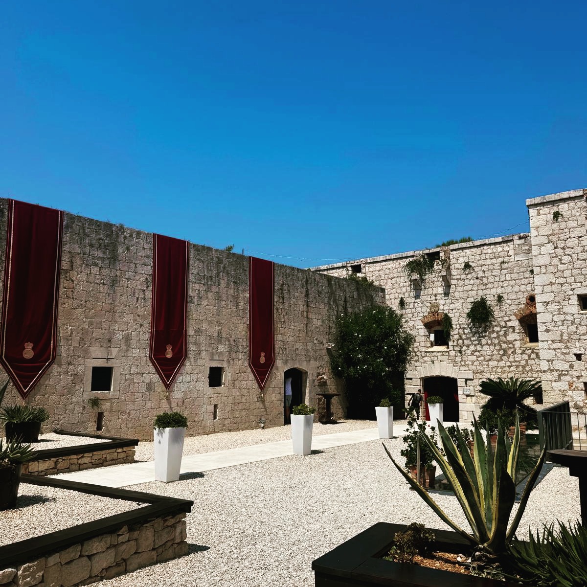 Welcome to Fort George, in Vis - it used to be a fortress, now it's a restaurant! (with tapestries)