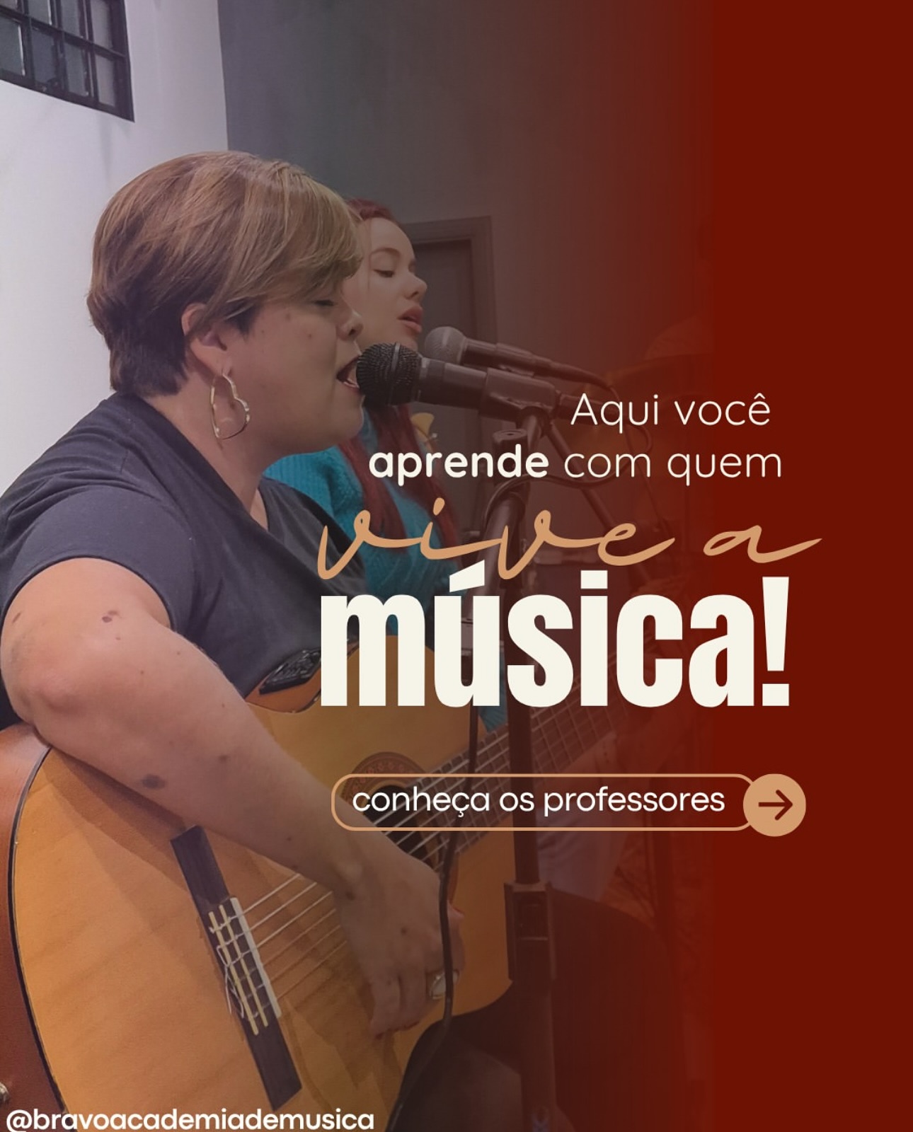 🎶 Mais do que uma escola, somos uma comunidade movida pela música e pelo ensino com propósito.
⠀
Na Bravo, cada professor carrega uma história, uma formação sólida e uma paixão genuína por ensinar. São músicos experientes que colocam o coração em cada aula!
⠀
👉 Deslize o carrossel e conheça quem faz parte do nosso time de especialistas.
⠀
📚 Formação técnica
🎤 Vivência musical real
❤️ Didática humanizada
⠀
🎼 Quer aprender com quem realmente vive a música?
Fale com a gente e venha para a Bravo.
⠀
#BravoAcademiaDeMúsica #ProfessoresBravo
