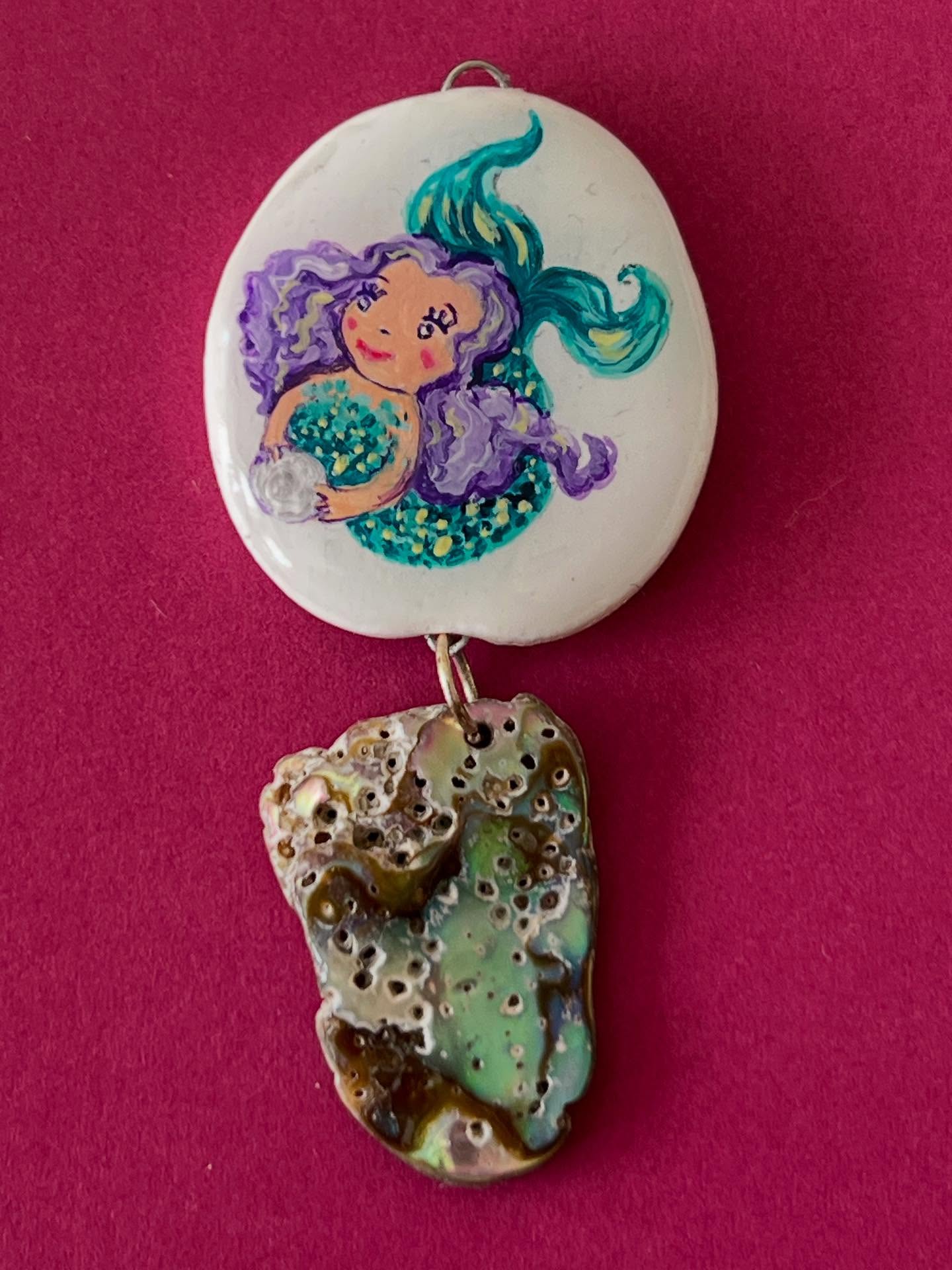 I made these cute polymer clay pendants with real pieces of abalone shells I found along the coast of Northern California. Each piece is one of a kind and light weight carrying a little of the ocean’s magic ✨ 🧜♀️ #polymerclayjewelry #polymerclaypendant #abaloneshell #oceaninspired #oceanjewelry #handmadejewelry #coastalstyle #mermaidcore #mermaidjewelry #beachyvibes #oneofakindjewelry #seashelljewelry #cottagecorejewelry #whimsicaljewelry #handmadeaccessories #artisanmade