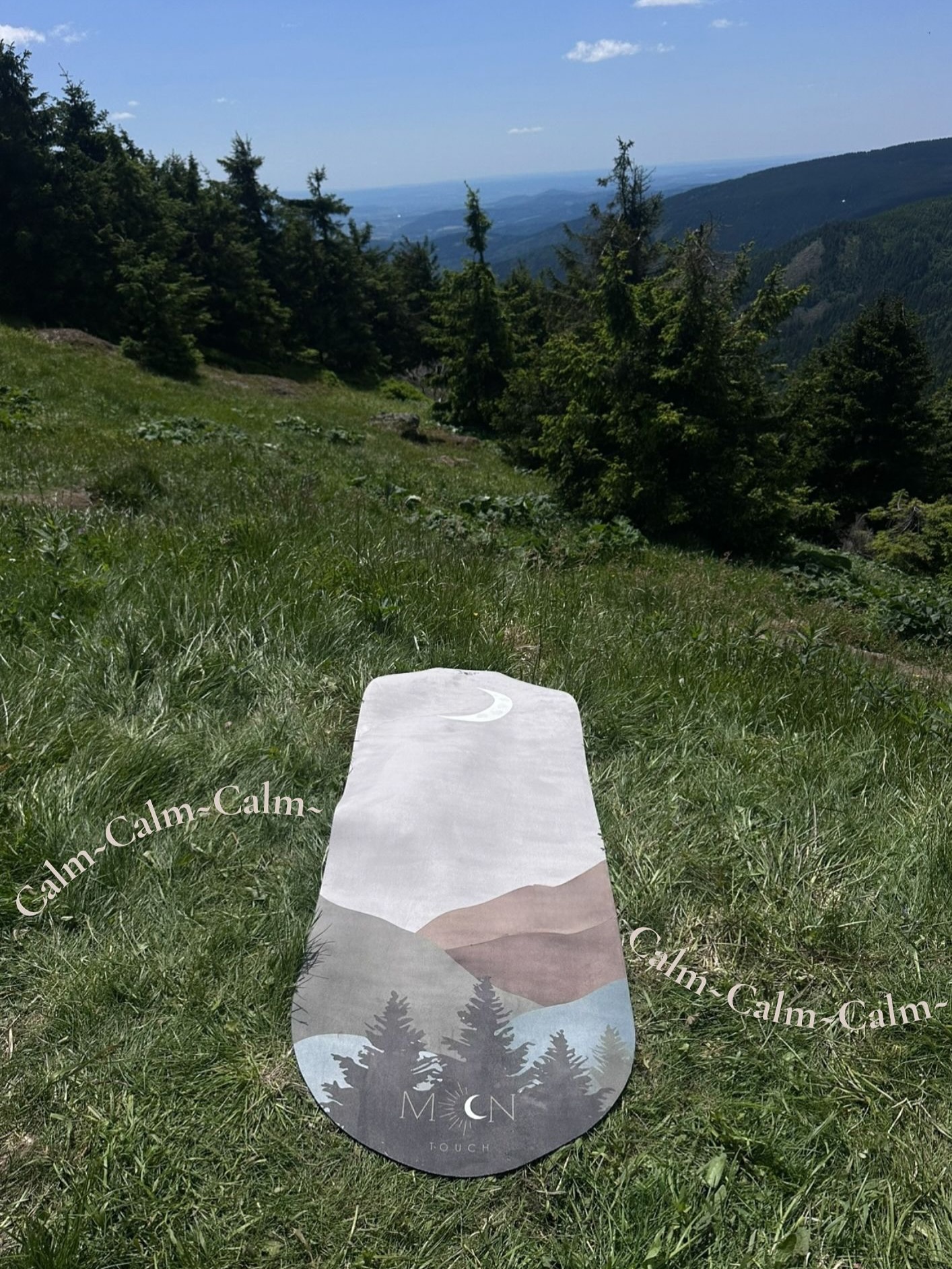 Jógamatka ~Calm Forest~ inspirovaná krásami Jeseníků. ♡
#moontouchmatty #joga #JógováPodložka #EcoFriendly #Vegan #ZdravýŽivot