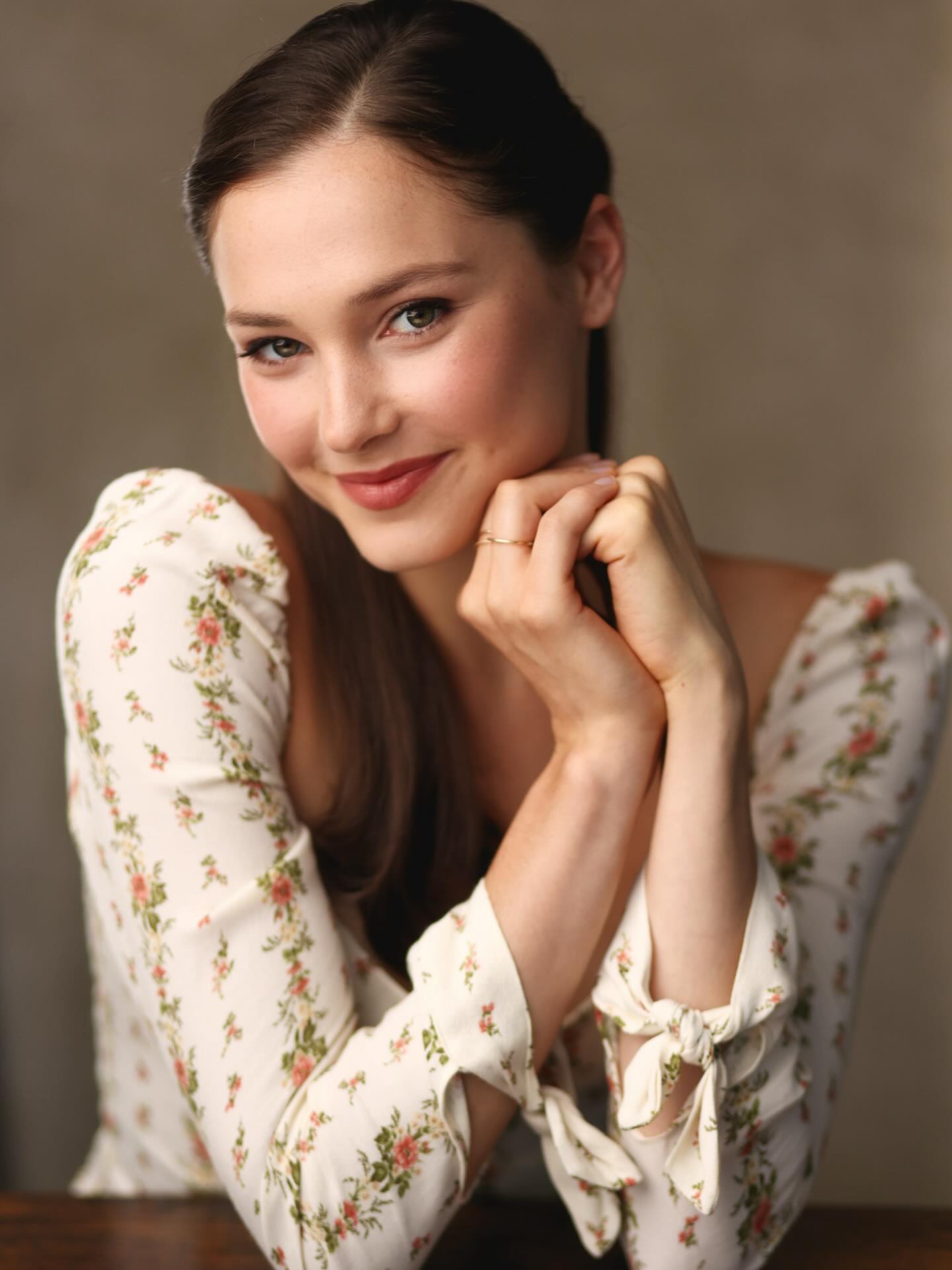 @gracesautter is an ACTUAL angel on Earth.
📸: @jontaylorphoto
💄: @kaleywerebeauty
#makeup #makeupartist #freelancemakeupartist #mua #nycmua #headshot #headshots #actorheadshot #makeupforheadshots #headshotmakeup
#nycactor #theatre #tvfilm #theater #broadway #musicals #nycheadshotphotographer