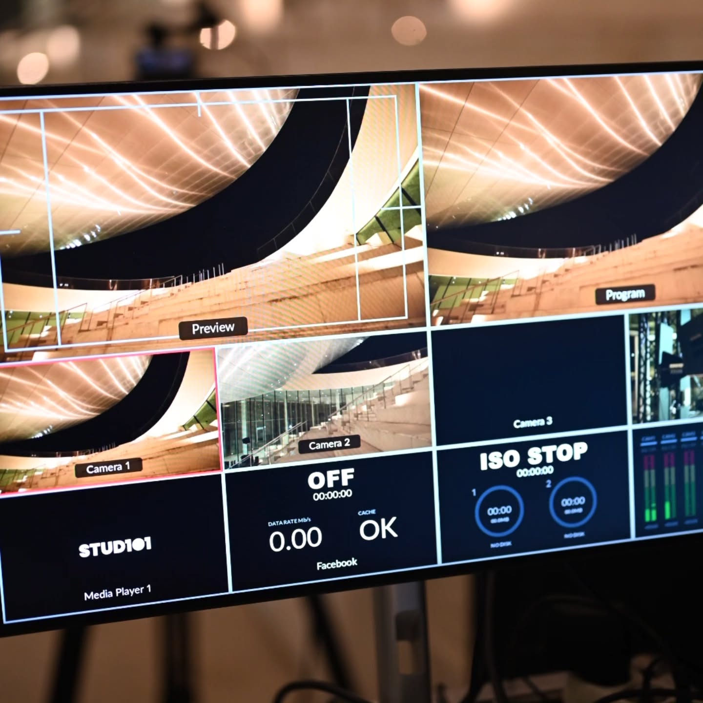 Before filming at @mokslo_sala
@studio101.lt