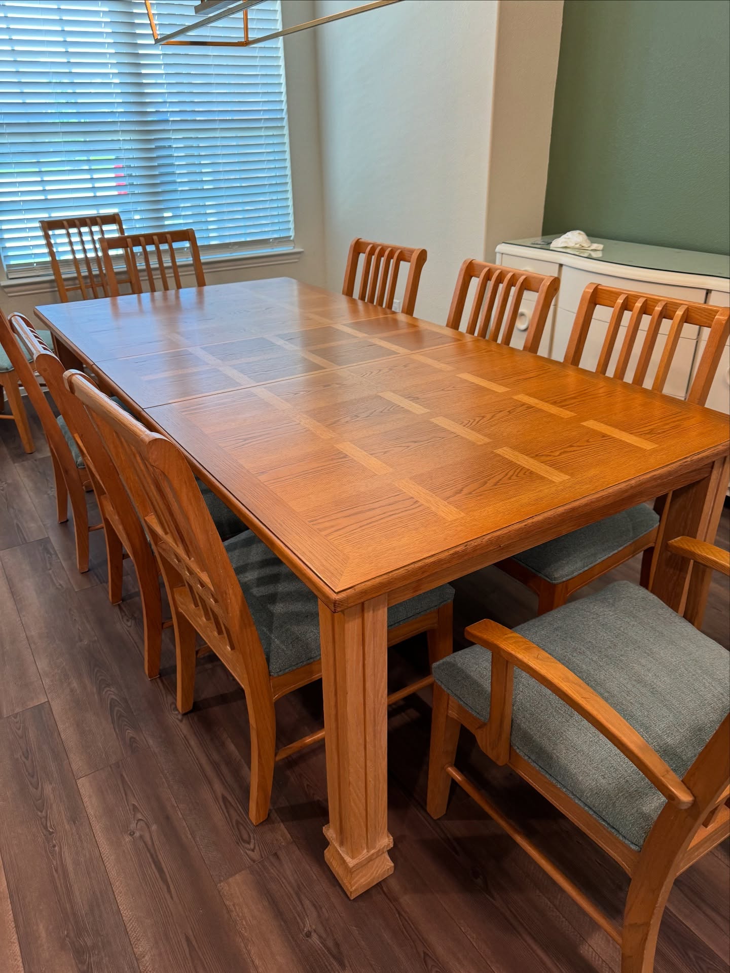 This set has a whole new look—no before pics, but the journey from worn to warm and inviting was worth every step. #refinishedfurniture #homedecor #oldtonew