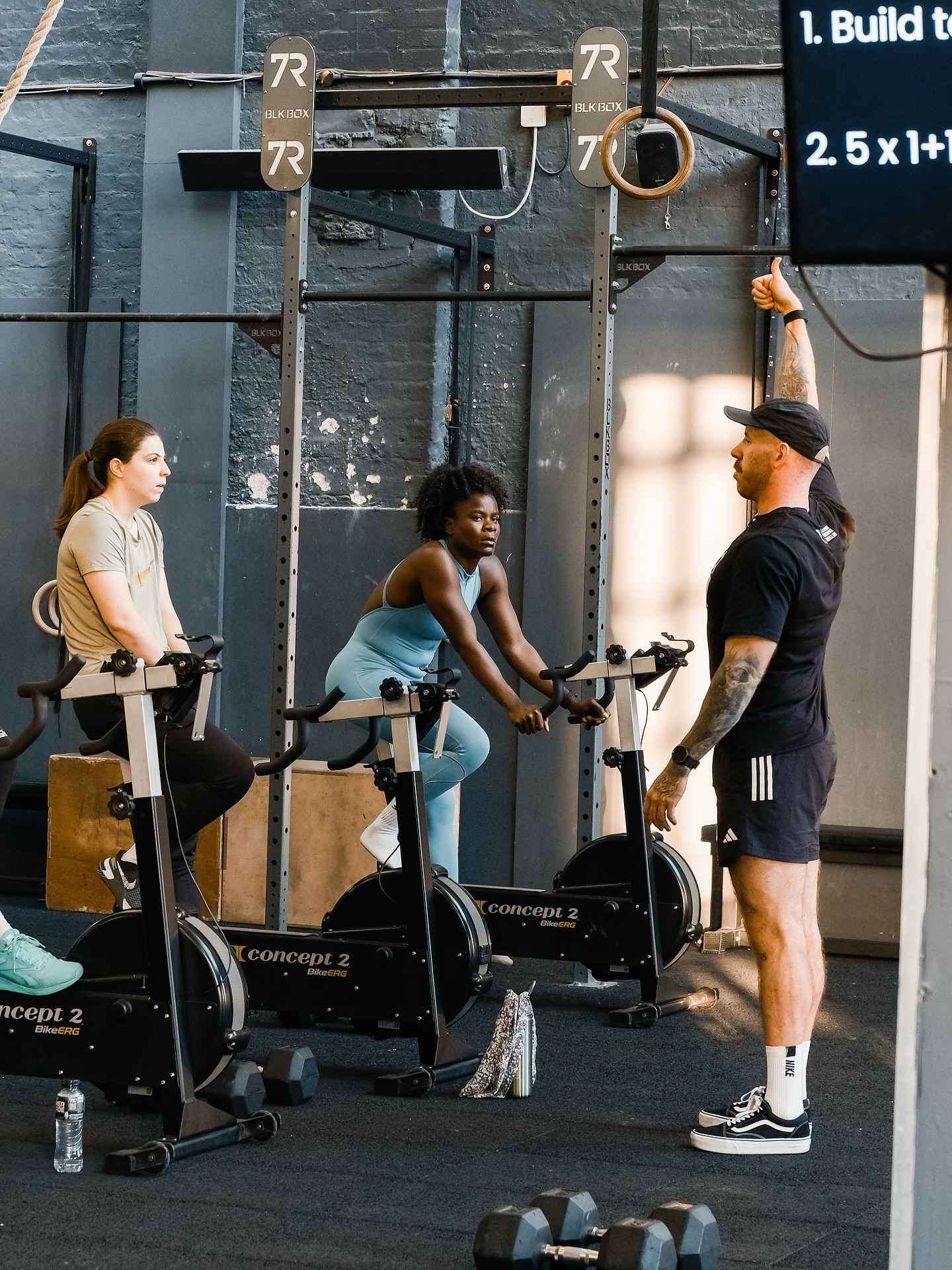 Coaching that pushes you to improve, without taking the fun out of it 👊🏾
Tag a friend, family member, or anyone who needs this.
And if that’s you 🫵🏽 hit the trial link in our bio and get started!💪🏾