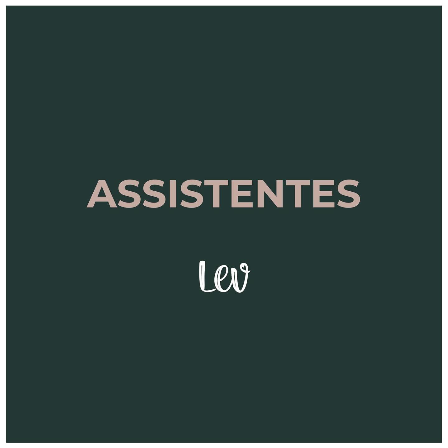ASSISTENTES ☎️❤️
Hebben jullie deze toppers al ontmoet? Ingrid en Maartje zijn onze praktijkassistentes 🥰
Elke werkdag staan ze van 08:30 tot 12:00u telefonisch voor jullie klaar en beantwoorden ze al jullie niet-medische of niet dringende vragen. Tussen de telefoontjes door plannen ze afspraken in met zwangeren die op het spreekuur komen en verwerken ze bloed- en echo uitslagen.
We zijn heel blij met de ondersteuning van Ingrid en Maartje en zouden niet weten wat we zonder hun moesten! 🩷
#assistentes #assistente #praktijkassistente #lev #liefdevol #vertrouwd #verloskundigenlev #zorgmettijdrustenaandacht
