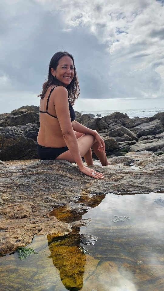 August 2025 💛
Porto → Algarve → Málaga → Sevilla
Ein Sommer voller Liebe, Sonne & Meer 🌴🌞
So blessed & voller Energie für die nächste Etappe: Skinfluence ✨
Ich freue mich, euch bald im neuen Studio in Munich oder online willkommen zu heißen.
Bis gleich!
Patricia
🇵🇹
Agosto 2025 💛
Porto → Algarve → Málaga → Sevilla
Um verão cheio de amor, sol & mar 🌴🌞
Tão grata & cheia de energia para a próxima etapa: Skinfluence ✨
Vai ser um prazer receber-vos em breve no novo estúdio em Munique ou online.
Até já!
Patricia
ENGLISH
August 2025 💛
Porto → Algarve → Málaga → Sevilla
A summer full of love, sunshine & sea 🌴🌞
So blessed & filled with energy for the next chapter: Skinfluence ✨
Can’t wait to welcome you soon at the new studio in Munich or online.
See you soon!
Patricia
#portugal #málaga #naturalskincare #sevilla #skinfluencer #naturalbeauty #darmgesundheit #mikrobiom #microbiome #gutskinaxis #holisticbeauty