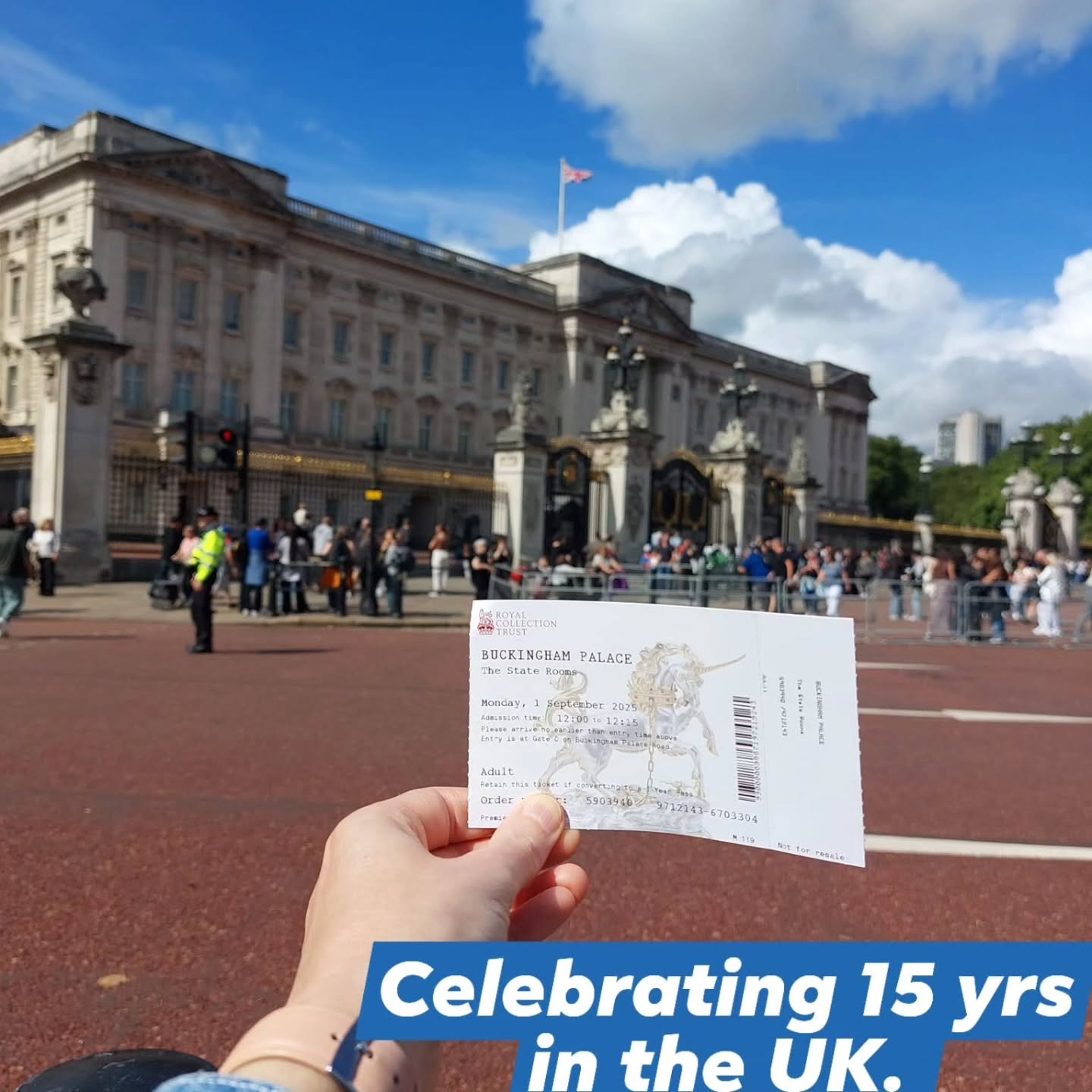 I came to UK 15 years ago. I am grateful Emma and Roger because they choosed me to be their au-pair.
It wasn't easy and I am sure won't be dead easy in the future either but I never gave up.
I've built something from nothing (Relax-therapy), I have a 14yrs old, fluffy "daughter" 🐈 and I found (or he found me :-D) my other half, got married and bought a mouse house 😀
I ran two full marathons (26.2miles) for Cats Protection. I became a British Citizen six years ago.
I met fantastic people over the years who supported us/ me in all different ways.
I look forward to seeing what the next 15 years bring for me. 🙏
#anniversary #15years #hungariangirlintheuk #massage #reflexology #purley #catmum