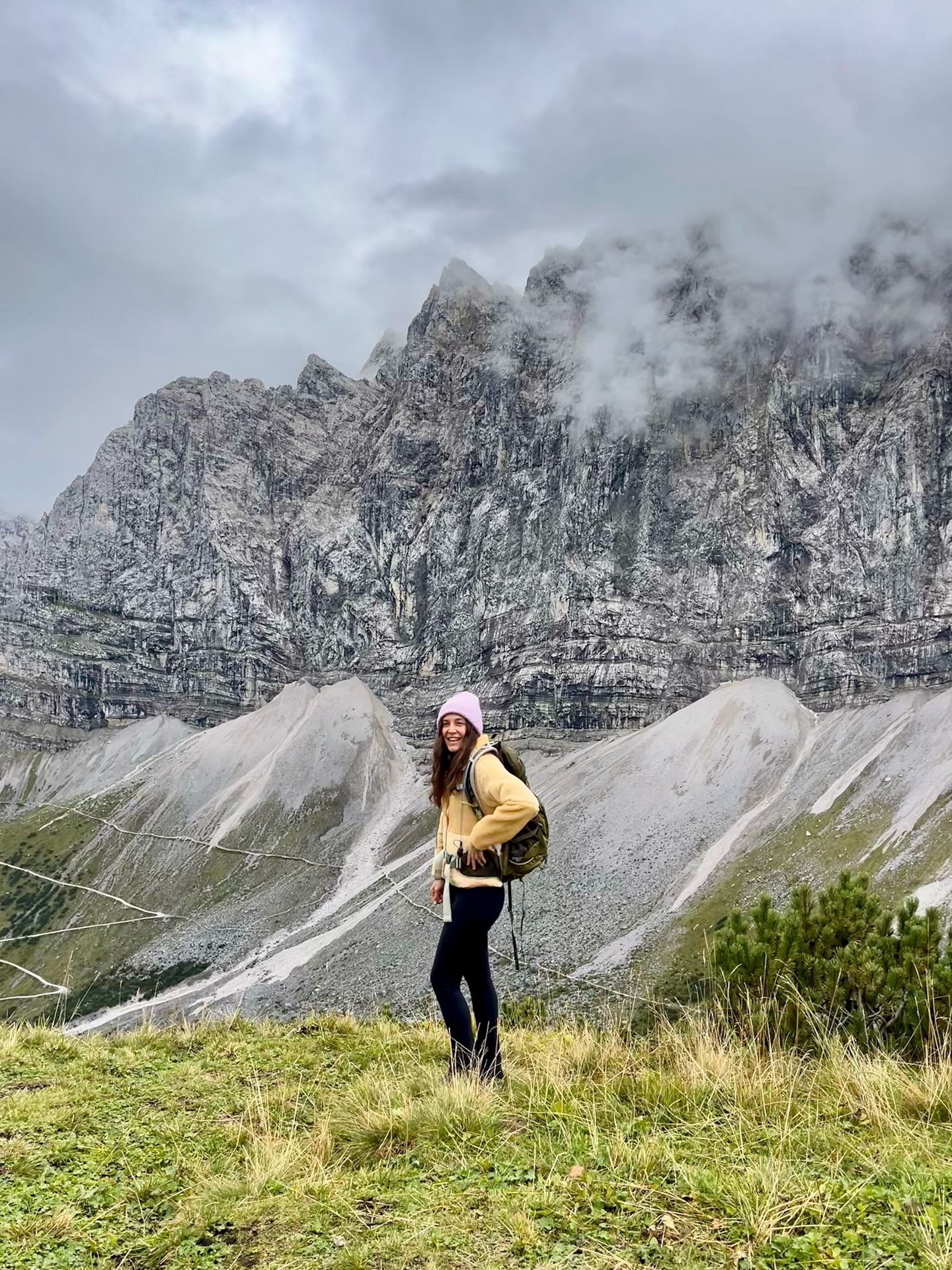 This hike still echoes in me, let the pictures tell the rest.
#homeiswherethemountainsare #hikingadventures #tirol #natureishealing #gettinglostinthemountains