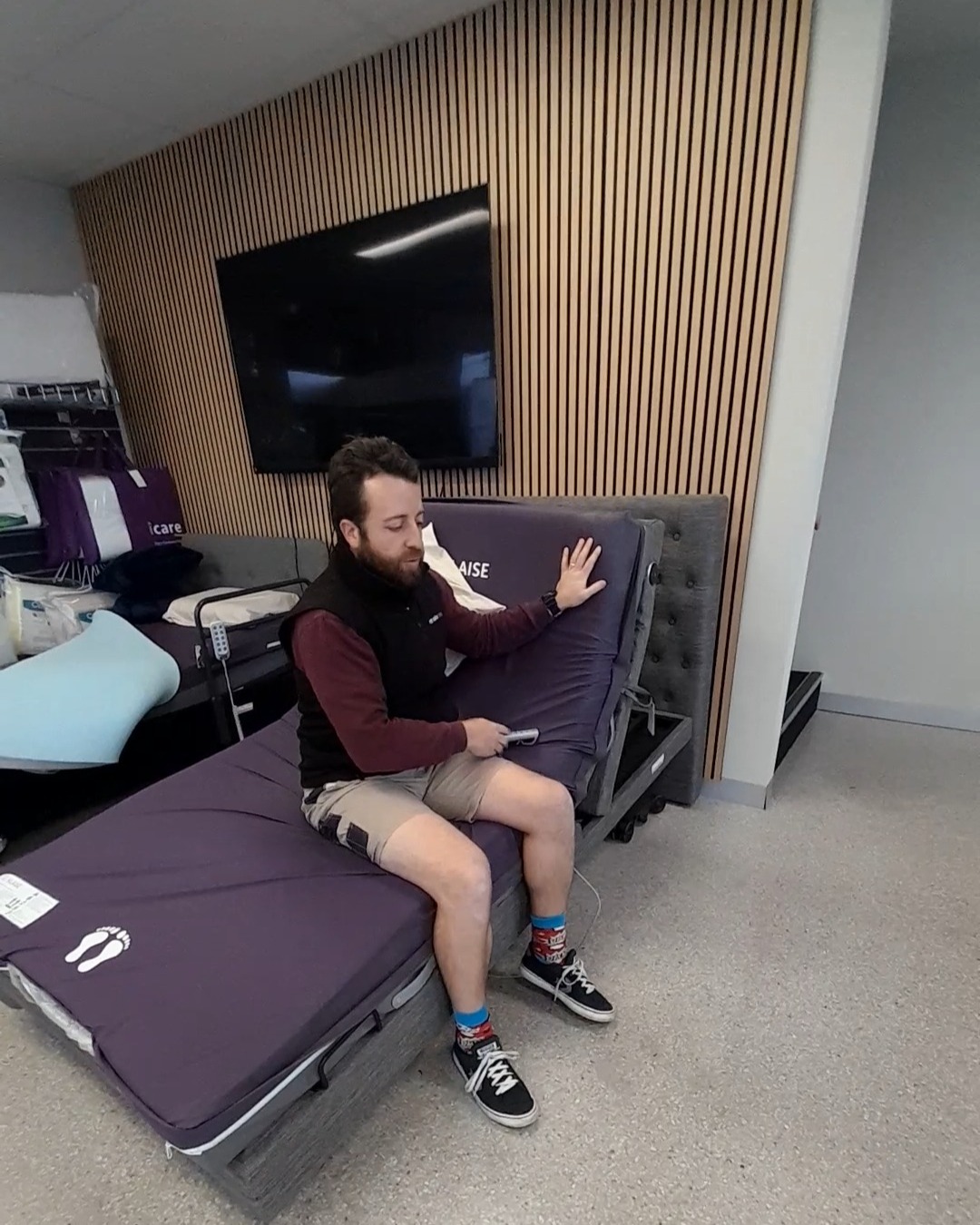 💡 Efficient Bed Transfers for Lower Back Pain
In this video, Adam from RehabHire @rehabhire (Assistive Technology Specialist) demonstrates safe and efficient ways to get in and out of bed when living with lower back pain.
👉 Getting out of bed:
1. Raise the backrest close to upright
2. Swivel towards the edge of the bed
3. Adjust the height if the bed is too far from the floor
4. Tilt the leg section down to bring legs closer to the ground
5. Swing legs over the side, using the backrest for stability and support
👉 Getting into bed:
1. Adjust the bed height to make sitting easier
2. Sit down safely with support
3. Reverse the steps to move back into bed
✅ Benefits: Learning these strategies helps reduce strain on the lower back, improve safety during transfers, and increase independence with daily routines. With the right assistive technology and techniques, clients can protect their body, manage pain better, and feel more confident at home.
#OccupationalTherapy #AssistiveTechnology #BedTransfers #BackPainRelief #FunctionalIndependence #OTInAction #NDIS #MobilitySupport #DailyLivingSkills #OTAustralia #electricbed #safetransfers