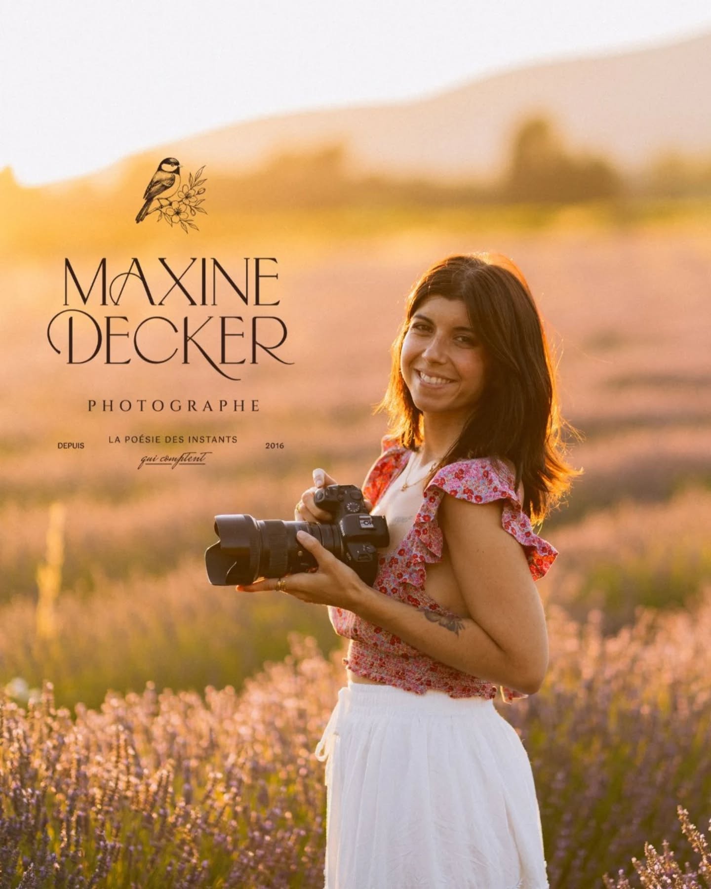 Quelle meilleure journée que le 1er septembre pour enfin faire un petit post de présentation qui manquait sur mon feed ? 💖
En ce jour de rentrée je tenais à vous partager un petit peu de qui je suis, ce qui me tient à coeur et ce qui me plaît, en espérant trouver les personnes qui vibrent sur la même longueur d'onde !
Bienvenue à vous, moi c'est Maxine et je vous accompagne pour photographier au plus près de leur authenticité les moments marquants de vos vies 🤍
📍 Cadenet, Luberon
📷 Maternité, naissance, couple, famille, mariage, instants pour soi
Merci aux différents photographes taggués sur les slides pour leurs sublimes clichés, et à mon amie @lolyfleur pour la photo de couverture qui me ressemble tellement 😍
Merci aussi à @studio_loha qui a travaillé avec moi sur cette belle identité visuelle ! 💗
#photographeprovence #provencephotographer #provenceinspiration #photographenaissance #photographebébé #aixenprovencephotographer #luberonphotographer #luberonprovence #photographeaix #photographefamille #photographemariageprovence #weddingphotographer #bridetobe #mariageaixenprovence #authenticlovestories #belovedstories #mumoftwo #newbornphotography