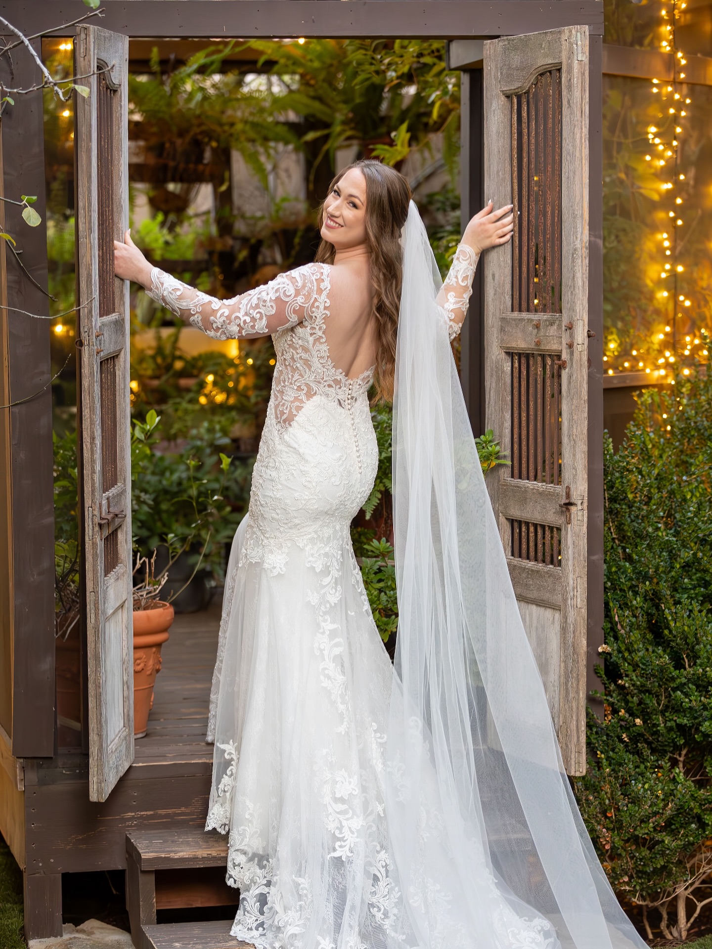 September brides… it’s your wedding month ✨
#bridalhair #bridesmaidhair #bridalhairinspo #weddinghair #bridalhair #travelinghairstylist #bridehair #updo #halfuphalfdown #bridalpony #bridalponytail #vahairstylist #vabridalstylist #vaweddings #braids #staffordvabridal #staffordvaweddings #staffordvabridalstylist#quanticobridalhair #quanticovaweddinghair #northernvirginaweddings #dmvwedding #dmvbridalhair #dcweddings #dcbridalhair