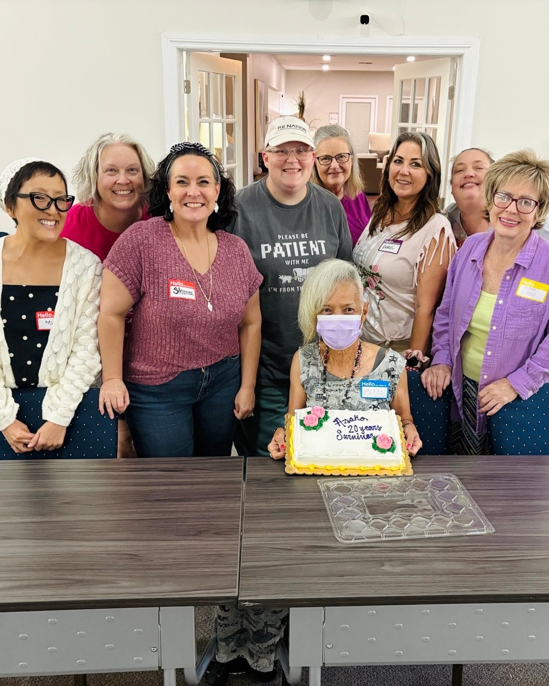 20 years cancer free — what an incredible milestone! 🎉 Last week at our TV Thursday meetup, we celebrated our warrior Asako’s 20-year survivorship. Here’s to many more years of thriving and lifting others along the way! 💗
#BreastCancerWarrior #20YearsStrong #CancerFree #SurvivorCelebration #FlockBreastCancer #BreastCancerAwareness