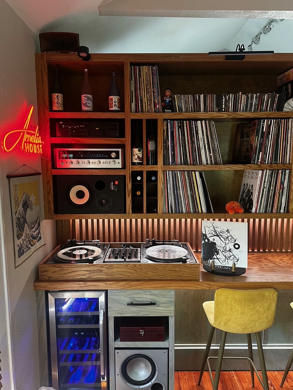 Lovely little corner by @_scalaj 👌 How do you like the vibe?
👉🏼 Follow @doyouspin for more
👉🏼 Follow @doyouspin for more
👉🏼 Follow @doyouspin for more