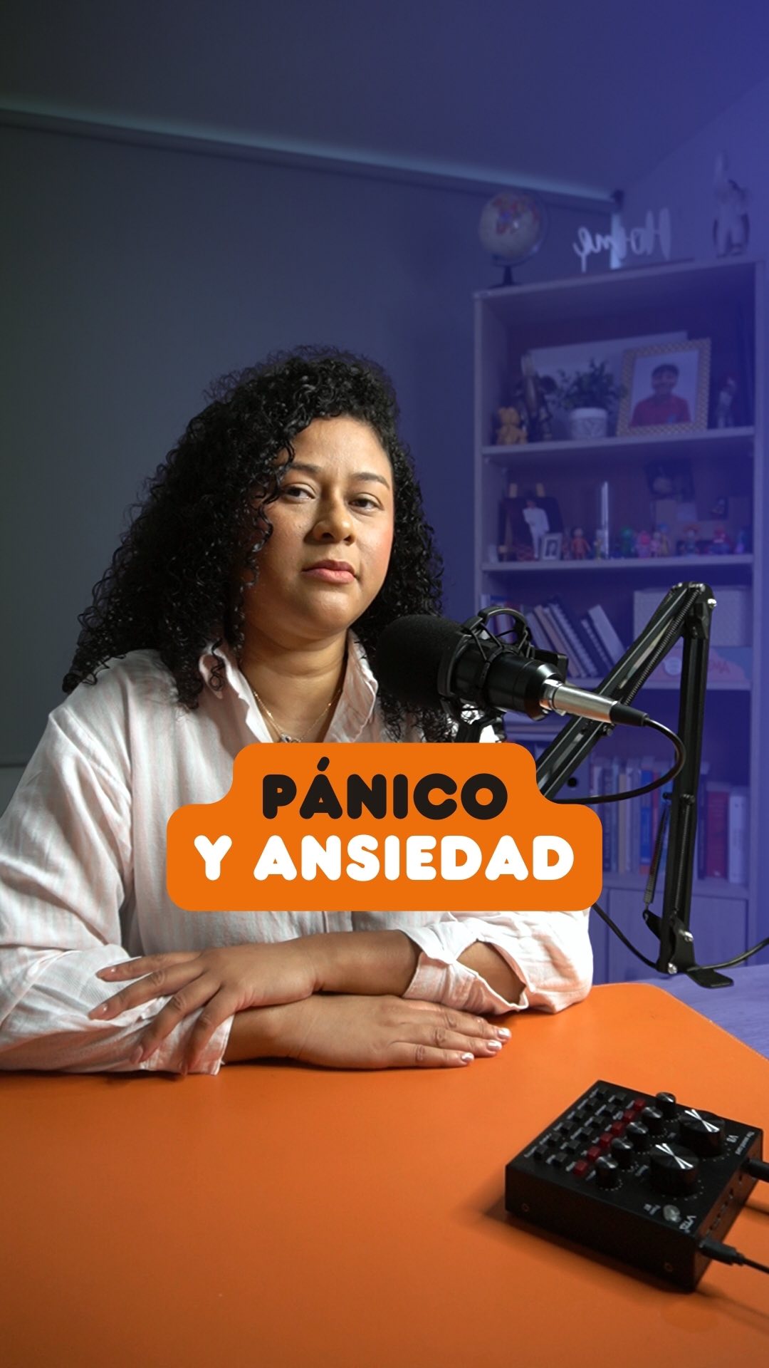 Ataque de pánico😖 vs ataque de ansiedad😫
¡Aquí te explico!☝🏻
Si tienes dudas o inquietudes no dudes en escribirme🧡
¡Hablemos de salud mental hasta que se haga viral!🧠