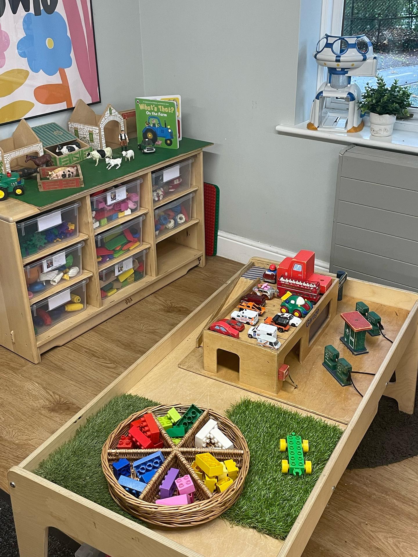 Welcome back to Pre school and a huge hello to our new starters. We are very excited for you to join us from Thursday 4th Sept, with great activities planned. Breakfast and After school clubs are also returning tomorrow.
Hope all had a lovely summer ☀️ The Pre School team