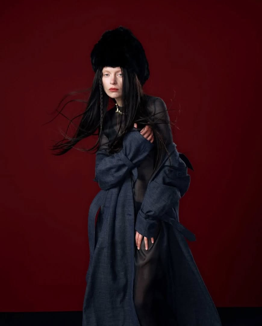 Our one-of-a-kind linen overcoat in fashion editorial for next edition of @mavlast_edit. See You on pop-up at @arkhe.atelier in Prague this weekend! As a programme part of the @mbpfw. 🔥
You can check there this coat and much more from our studio. Looking forward to meet You!
Fashion editorial team for @mavlast_edit: Photography:@samuel_alex__
Styling: @magzurk @hladikkarel
MUAH:@renatazelinska @profibeauty
Production: @ivonka1401 @_bara_cihak_
Asistence:@_nikolsaa @stanislav_palat
Studio: @cashonly_studio_production