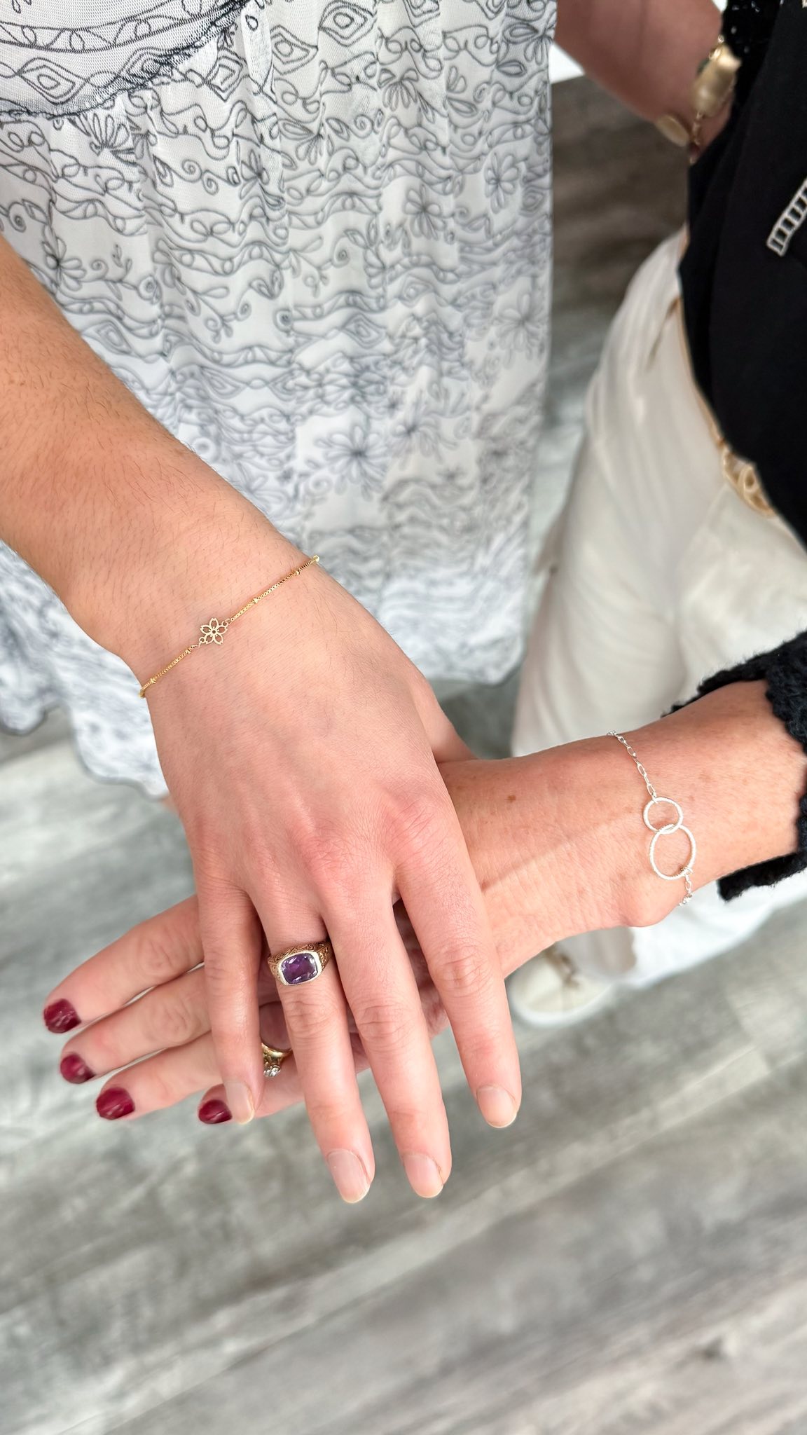 Let’s link up 🔗 Book your permanent jewelry appointment at saltedsilverma.com
#permanentjewelry #permanentbracelet #weldedjewelry