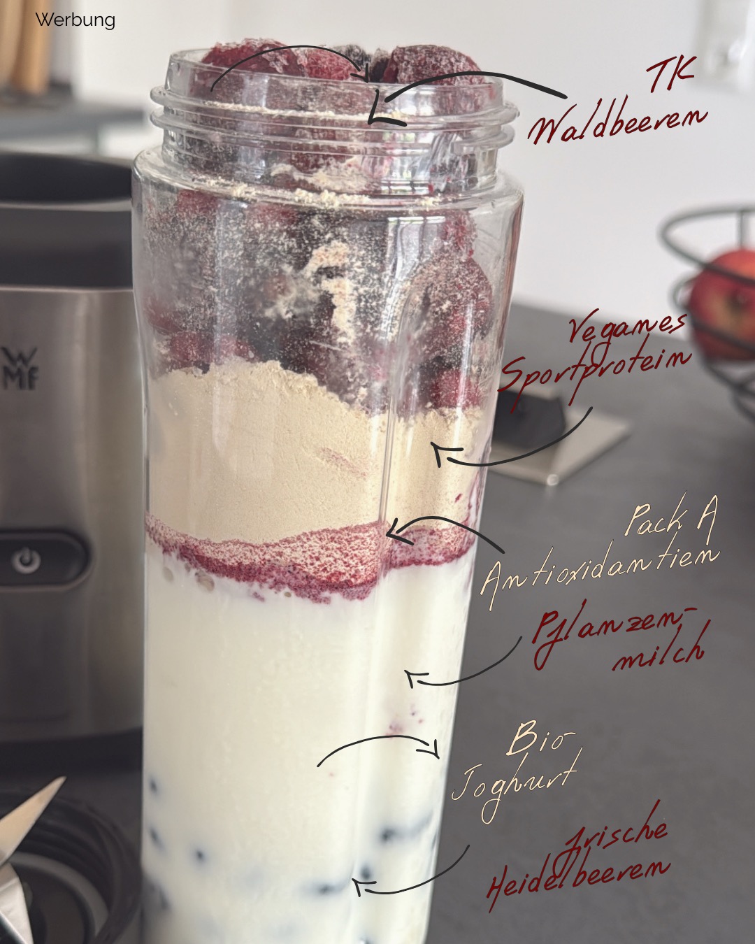 ✨ 6.436 Schritte im Wald, frische Luft getankt – und jetzt darf mein Körper auftanken.
Mein Shake nach der Bewegung:
• TK-Waldbeeren & frische Heidelbeeren
• Pflanzenmilch & Joghurt
• SPORT Protein von RINGANA
• Pack A mit Antioxidantien von RINGANA
Warum? Weil er mich mit allem versorgt, was mein Körper jetzt braucht:
✔️ Hochwertiges Eiweiß für Regeneration & Energie
✔️ Antioxidantien für Zellschutz & Immunsystem
✔️ Ballaststoffe & Pflanzenpower für einen glücklichen Darm
Bewegung, Natur und nährstoffreiche Ernährung – das ist meine Basis für mehr Energie und Balance im Alltag.
👉 Hast du schon mal ausprobiert, nach dem Sport einen Proteinshake mit Beeren zu trinken?