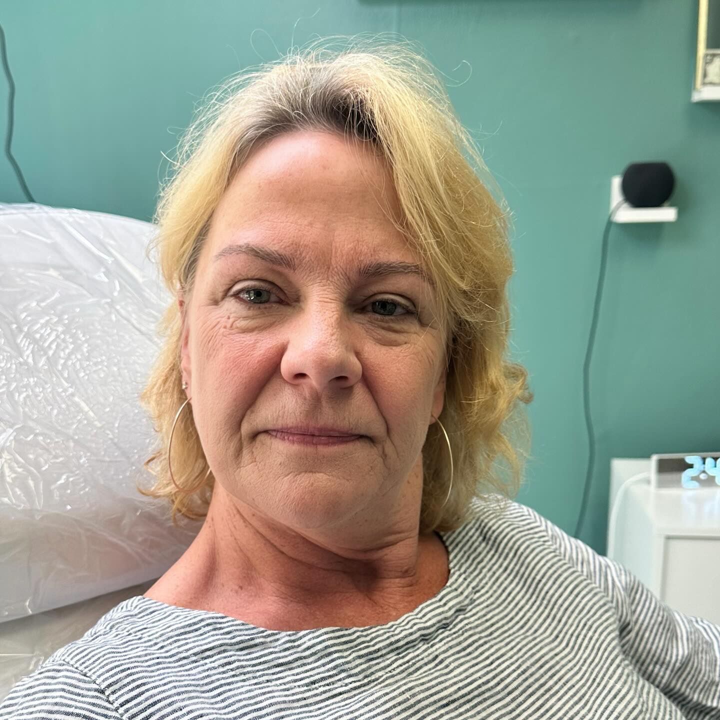 Soft, natural brows for this beauty! I love how natural these healed for her and that they complement her features so well.
Here’s to waking up refreshed and ready to start the day.
Are you team no fuss or team daily routine?