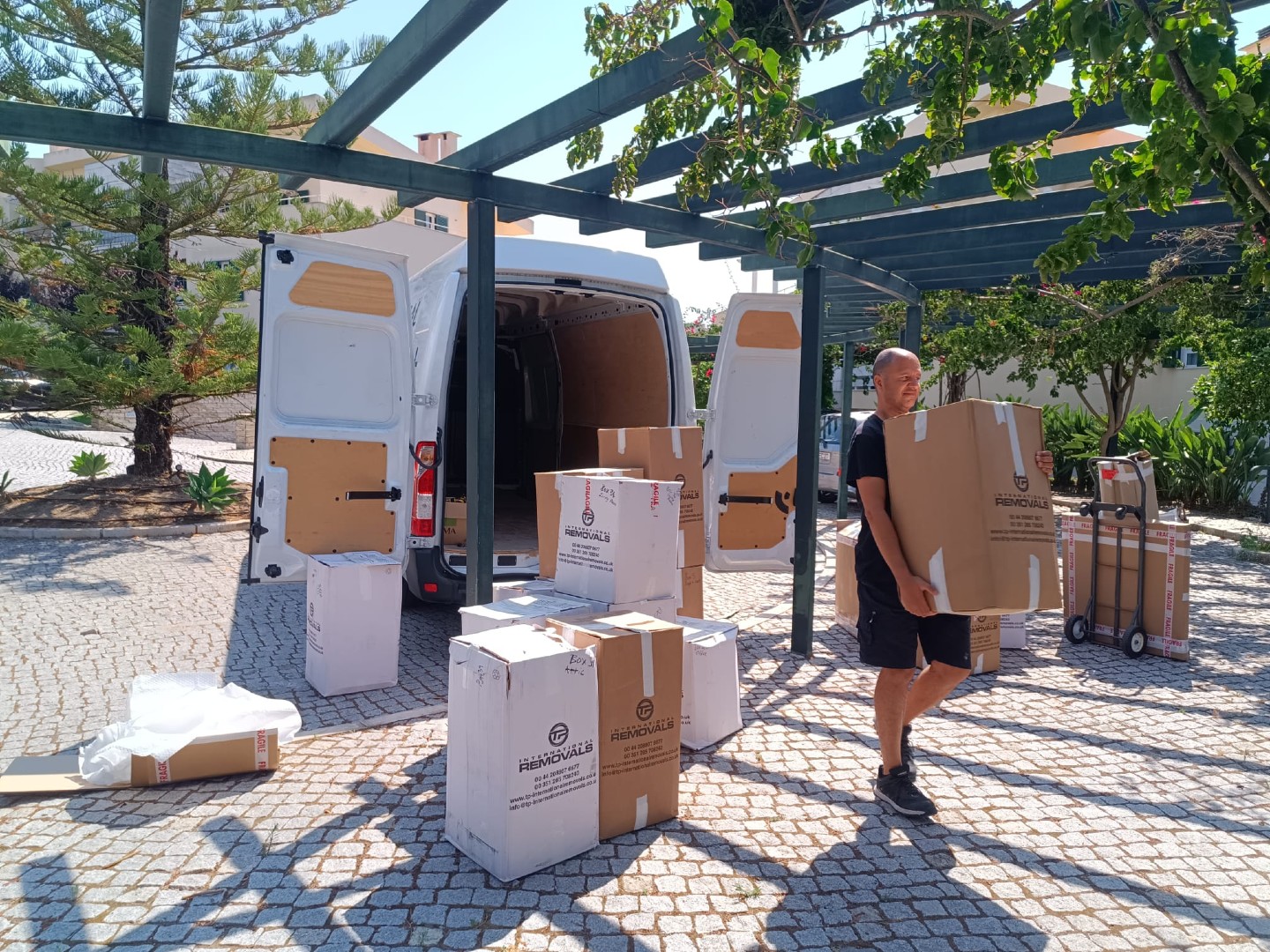 Behind the scenes of another seamless move ✨
Helping families turn their Portugal dream into reality 🏡❤️
Reach out to our team via phone or email with your specific requirements, and we'll be happy to assist!
🇬🇧 LONDON OFFICE
22-24 Homecroft Rd, London, N22 5EL, United Kingdom
0208 807 6677
🇵🇹 PORTUGAL OFFICE
Inter Luis
Estrada Nacional 10
Centro Empresario Sado Internacional
Armazem D21, 2910-835 Setúbal
00 351 265 708 240
info@tp-internationalremovals.co.uk
#relocationservices #movingcompany #shipwithus #movers #packingpros #transportation #movingday #shippingworldwide #relocationexperts #shipments #tpinternationalremovals #transportugal #shippingandhandling #movingtotheuk #packingandshipping #movingtoportugal #movewithus #easyshipping #movingsolutions #shippingmadeeasy #securepacking #movingtospain #storagesolutions #removalstoportugal #relocationready #movinghome #newoffice #fineart #vehicletransportation