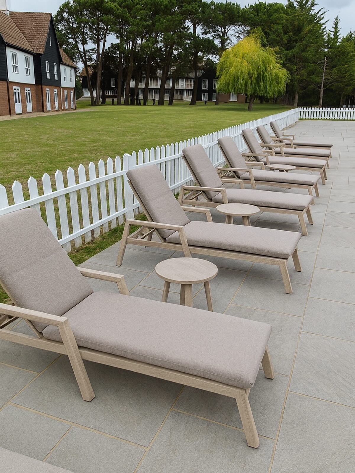 It looks like the storms have cleared and this weekend will have the perfect weather for lounging around ☀️
The Padstow adjustable lounger is made with a wood-effect powder coated aluminium frame meaning it is corrosion and weather proof. The cushion is made from a high performance water resistant fabric, with an underside vent allowing a quick drying time. If you prefer a lounger without cushions, the body of the lounger has a 100% waterproof PVC coated sling which moulds to your body and is comfy enough to lounge all day.
Suitable for indoor pools and external spa gardens, we also have a selection of sofa seating and tables and chairs in the Padstow range to complement.
#spagarden #spa #ukspa #spafurniture #sunlounger #commercialfurniture #contractfurniture #hoteldesign #spadesign #woodeffect