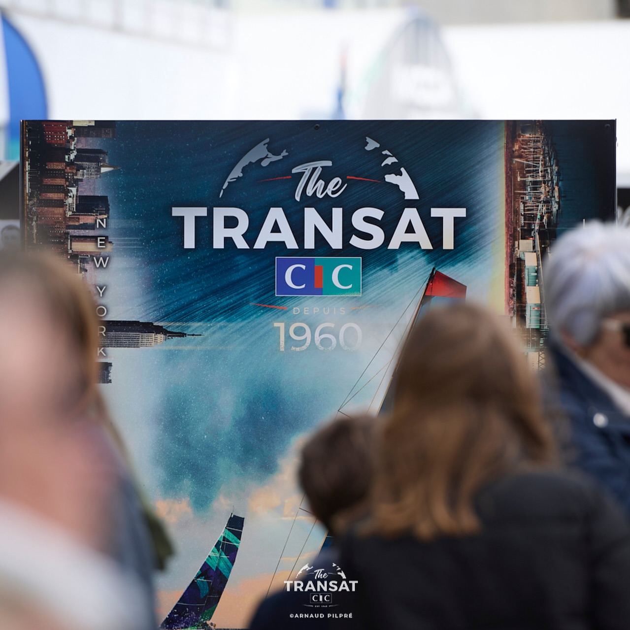 🤝📣 Le CIC prolonge son engagement sur The Transat CIC jusqu’en 2032.
Partenaire titre de The Transat depuis 2019, le CIC prolonge son engagement aux côtés d’OC Sport Pen Duick, société organisatrice de la course pour les éditions 2028 et 2032.
La prochaine The Transat CIC s’élancera à nouveau de Lorient dont l’agglomération s’est engagée sur deux départs avec la doyenne des courses transatlantiques en solitaire. Acteur majeur de la course au large depuis de nombreuses années, le CIC est aussi une référence en matière de financement de la transition maritime. Afin de créer des passerelles entre ses différents domaines d’expertise, le CIC s’appuiera sur le Club du Large, une plateforme qui fera le lien entre ses projets voile, ses engagements industriels et toutes les initiatives positives.
@cic @lorientagglo @imocaglobeseries @assoclass40
#thetransat #thetransatcic #partnership