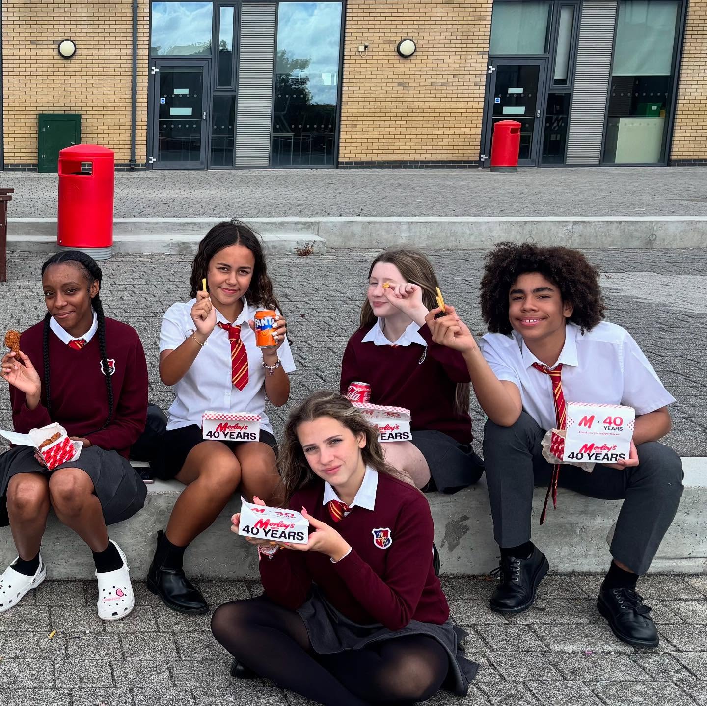 Morleys on set! Serving flavour behind the scenes🍗