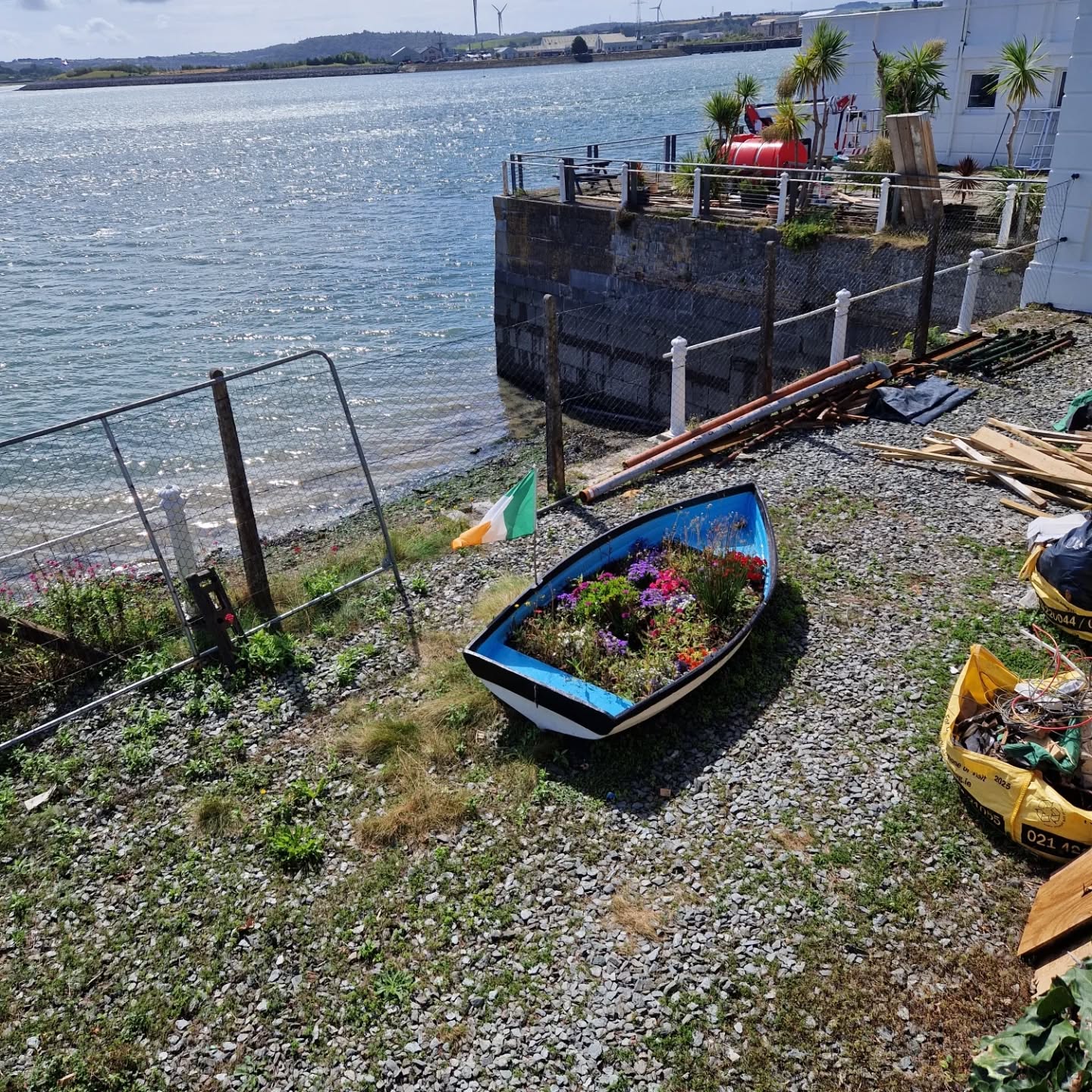 It's hard to beat a sunny day in Cobh - a seaside town full of colour and history, and one of the overnight stops on our Southwestern tour!
#irelandtravel
#ireland
#irishheritage