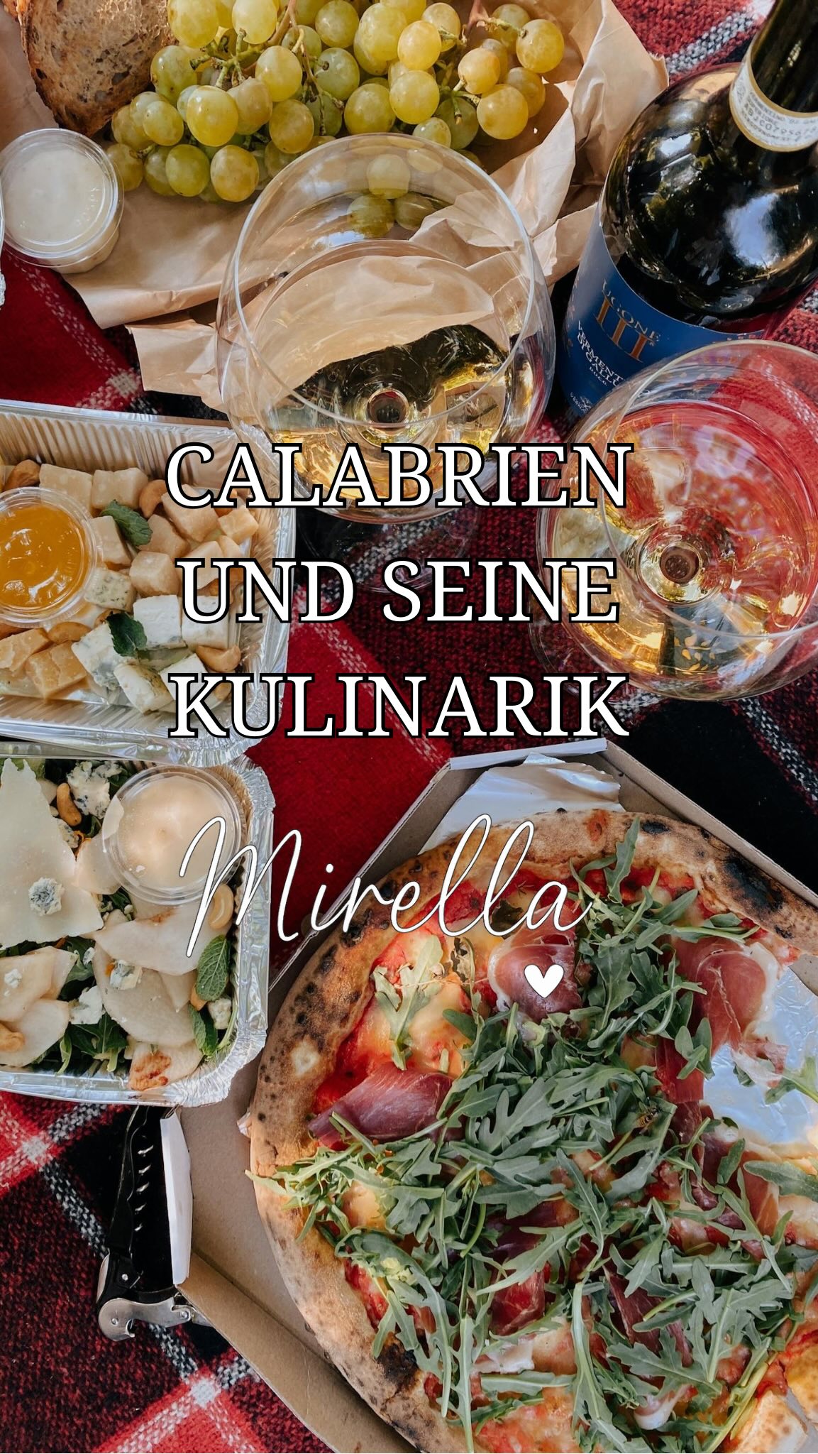 🍕🥗🐟 Kalabrien auf drei Tellern – ehrlich, einfach, köstlich.
Wenn der Duft von Pizza durch die Gassen zieht, Antipasti nach Sonne schmecken und der Fisch fast noch das Meer rauschen lässt…
👉 Welcher Teller wäre dein Favorit?
Ein Moment, ein Tisch, ein Gefühl – Kalabrien von seiner köstlichsten Seite.
#FoodLovers #KalabrienGenuss #ItalienischeKüche #PizzaLiebe #Antipasti #Fischplatte #kalabrien #MirellasTisch #TraditionTrifftGenuss#mirellagoesitaly