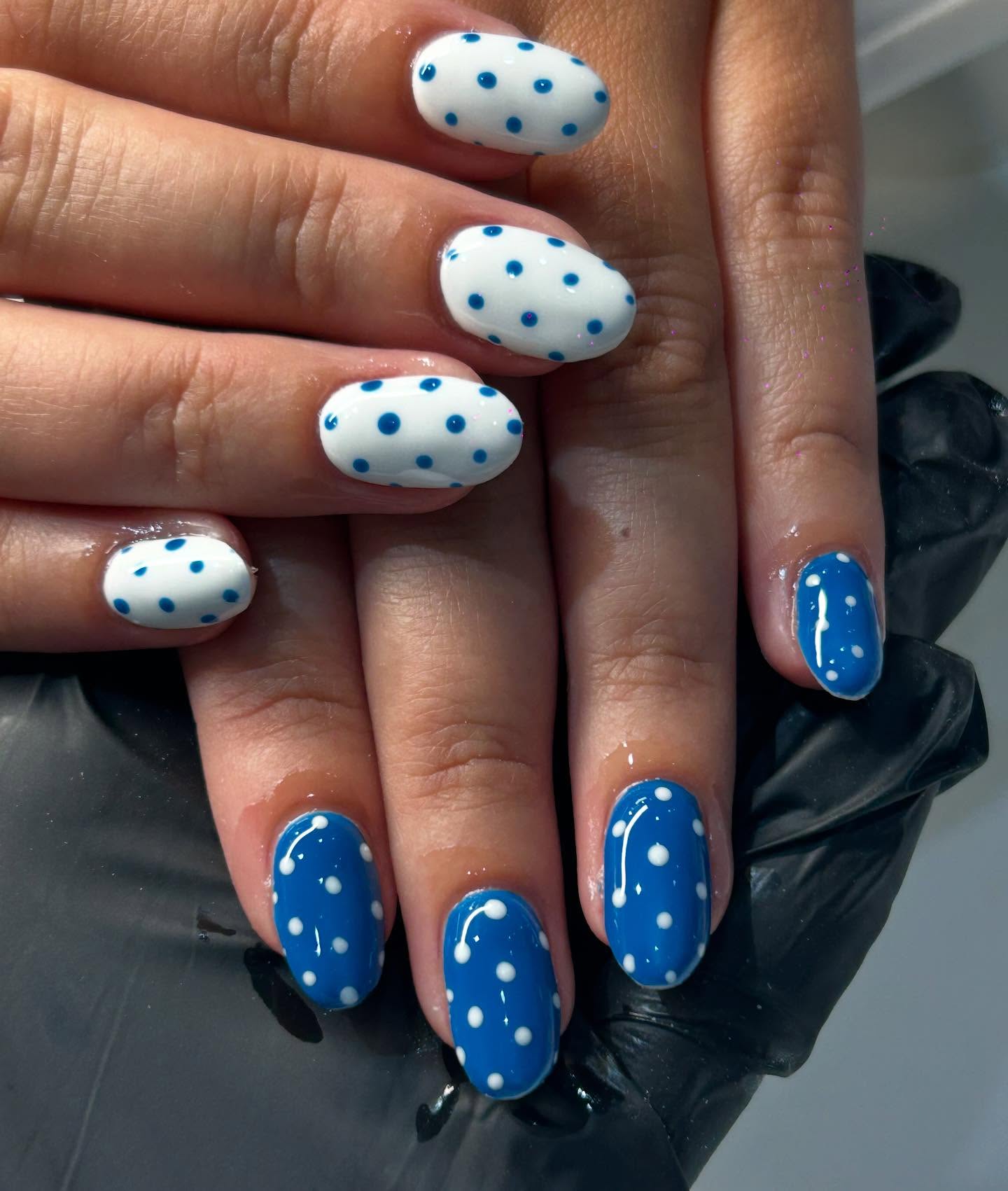 Pretty in Polka dot 🤍💙
#PolkaDotNails #BlueAndWhiteNails #NailInspo #DotNailArt #CuteNails #BlueNails #WhiteNails #ManicureGoals #NailDesign #NailArtLovers #TrendyNails #FreshManicure #NailAddict #NailObsession #NailInspiration
