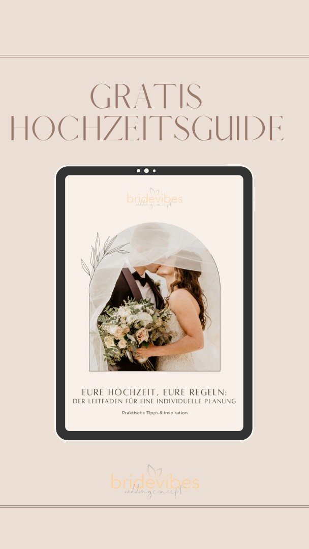 Eure Hochzeit, eure Regeln! ✨
Ihr wollt eure Traumhochzeit ohne Stress und voller Freude planen? Unser Hochzeitsguide hilft euch dabei! Von der perfekten Location über Budget-Tipps bis hin zur Dekoration – wir haben an alles gedacht.
✨ Welche Trauung passt zu euch: standesamtlich, kirchlich oder eine freie Zeremonie?
✨ Wie plant ihr euer Budget sinnvoll und setzt Prioritäten?
✨ Was sind die größten Planungsfallen – und wie vermeidet ihr sie?
Lasst euch inspirieren und startet eure Hochzeitsplanung mit Leichtigkeit! Den kompletten Guide könnt ihr jetzt über den Link in unserer Bio herunterladen. #Hochzeitsplanung #bridevibes #weddingguide