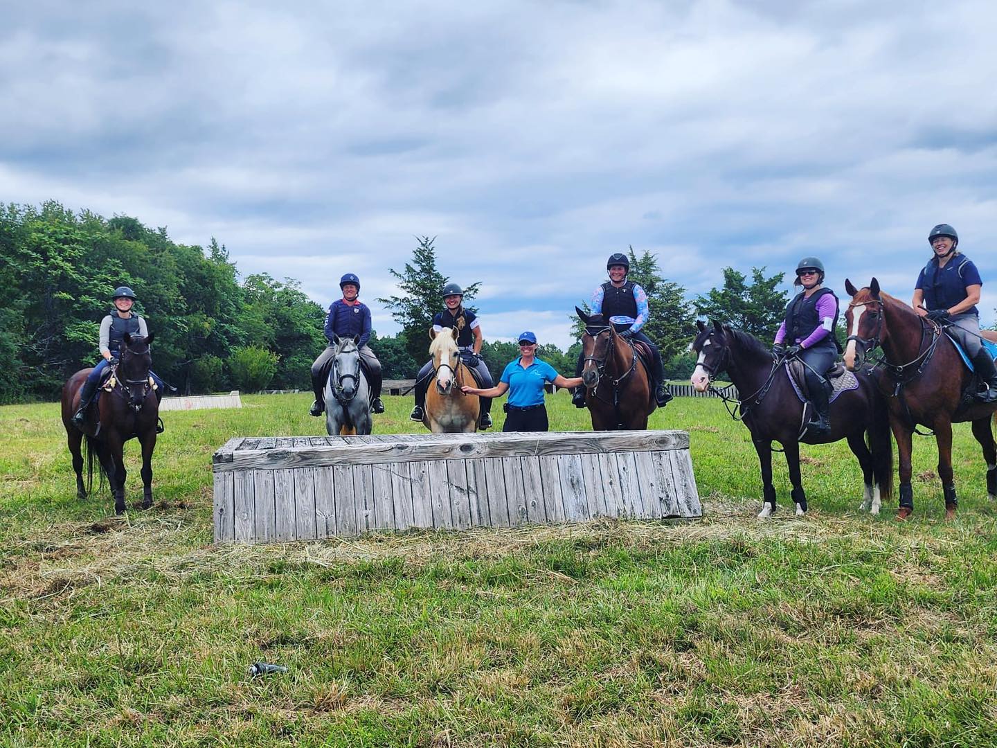 Super weekend teaching in Virginia for @blueridge_eventing So many amazing riders, thank you for the opportunity to get to know you!! Looking forward to coming back in the future! #millereventing #millereventingclinics #dowhatyoulove💞 Huge thanks to @casey.murphey.3 for organizing and hosting me!
