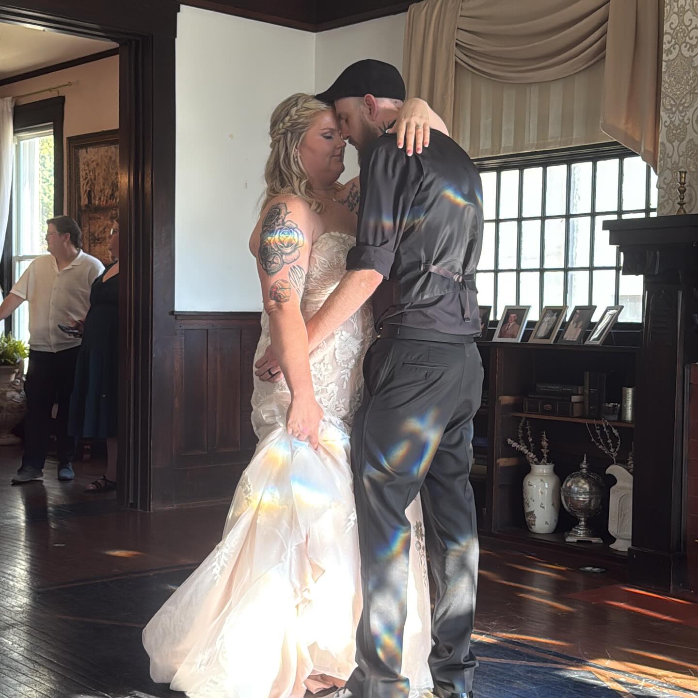 First dances never get old. #bluelinedj #owensborowedding