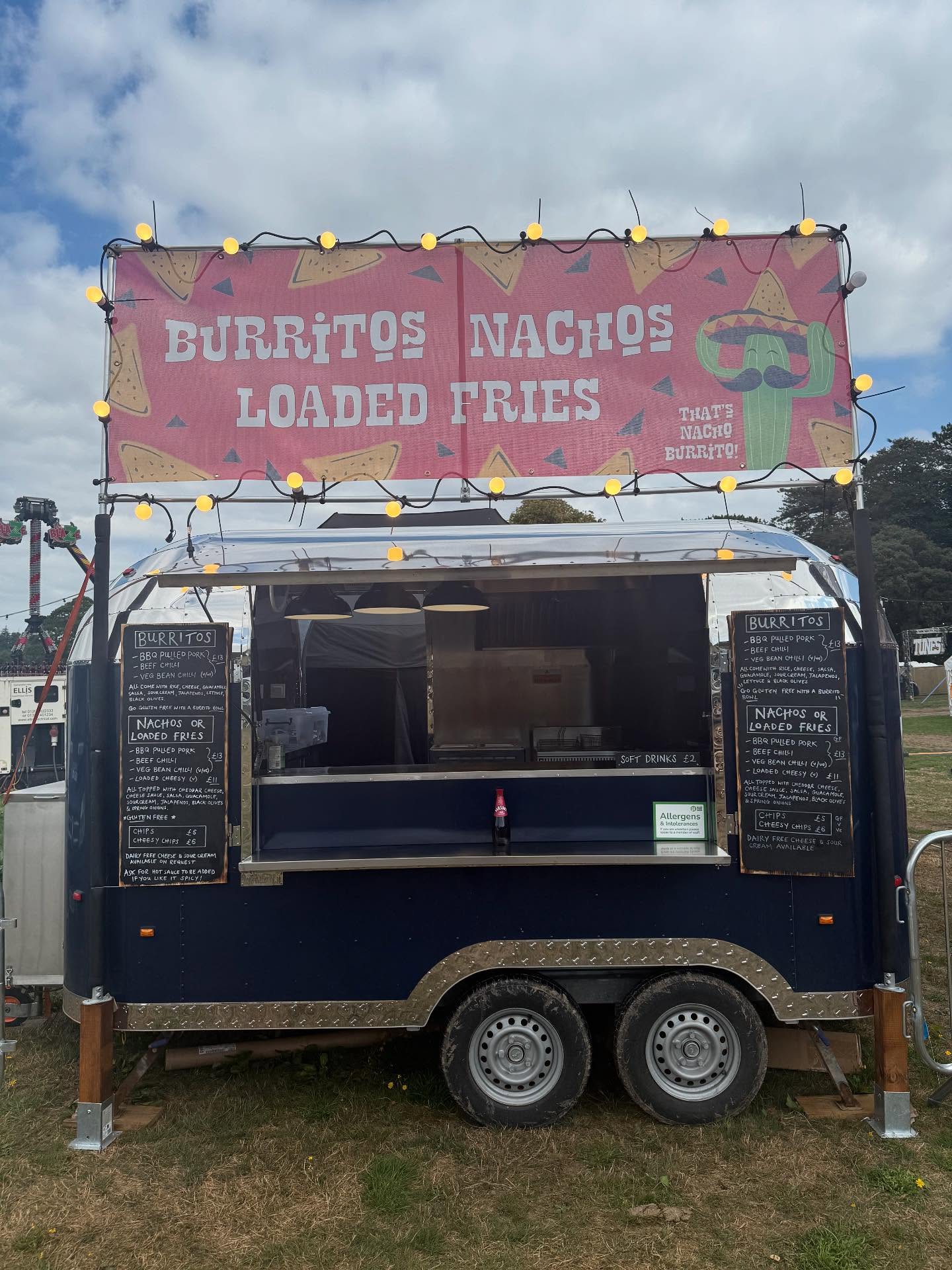 🌯 2025 Summer Season ☑️ A massive thank you to our incredible team and customers. We’re taking a break now until May 2026. Have a great winter everyone and hopefully catch you next summer! Anna & Tom x 🌯