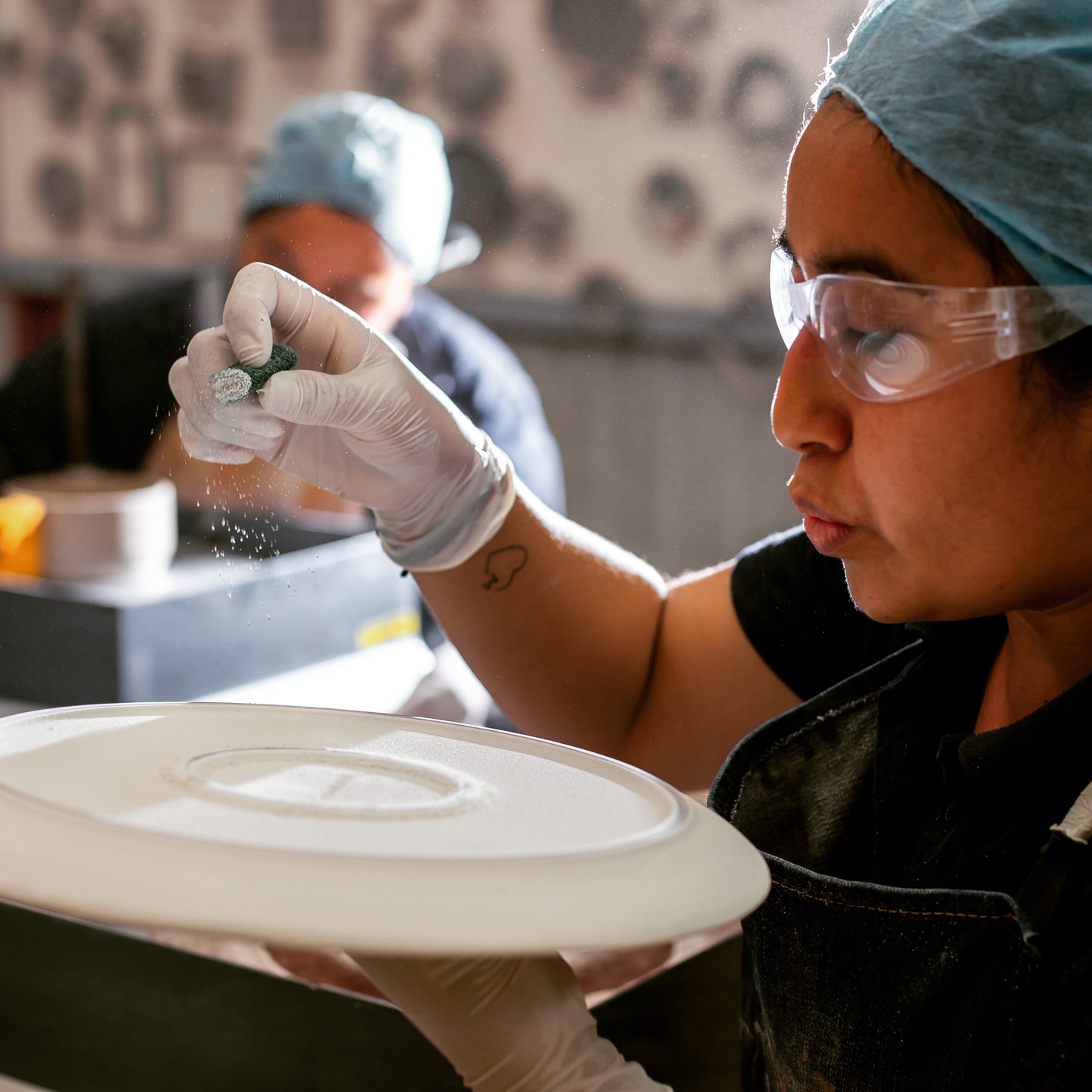 Alta manufactura artesanal.....