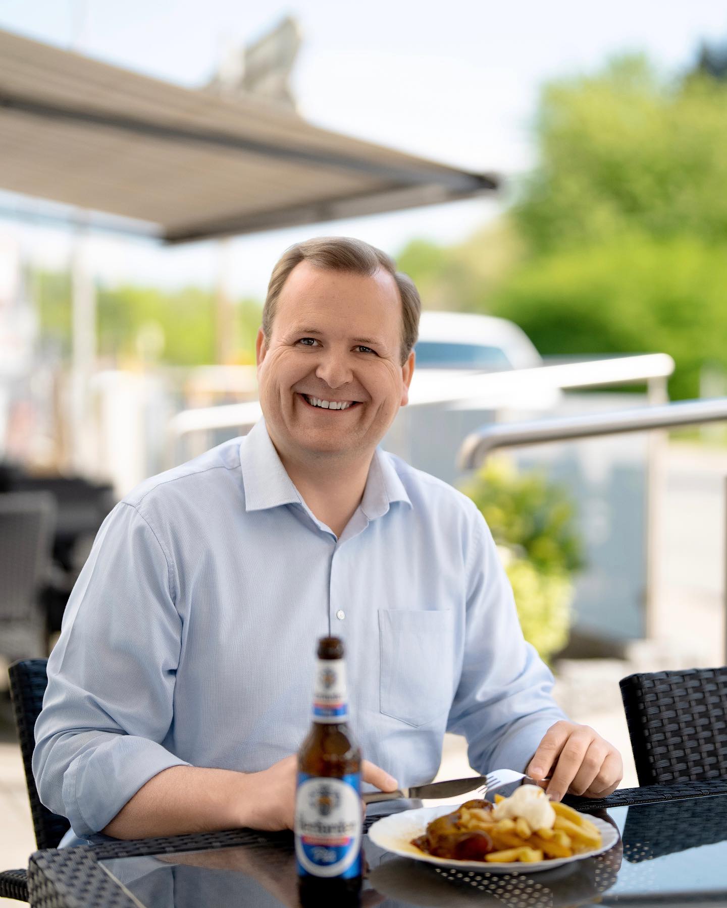 Zum heutigen „Tag der Currywurst“ muss es natürlich auch das passende Essen geben 😁
Lasst es Euch gute gehen und genießt den Tag! 👋🏻
#pausedarfauchmalsein #currywurstgehtimmer #vlotho #lassteseuchschmecken #schönhier #florianfürvlotho #landleben #currywurst #pommesschranke