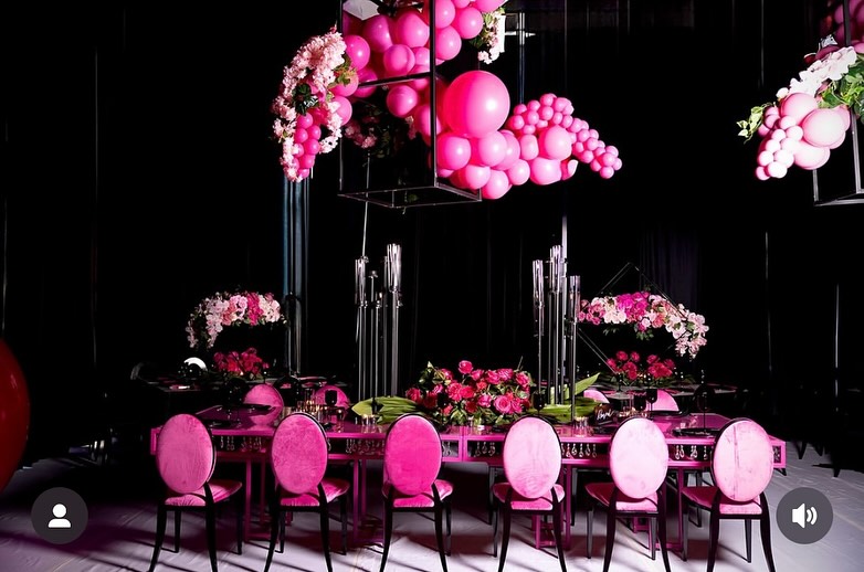 Our black Cartier chairs with pink pads 😍😍 planning & design @toriwilliamsevents #eventvenueatlanta #eventrentalsatlanta #partyrentalsatlanta #luxurychairrentals #georgiaeventrentals