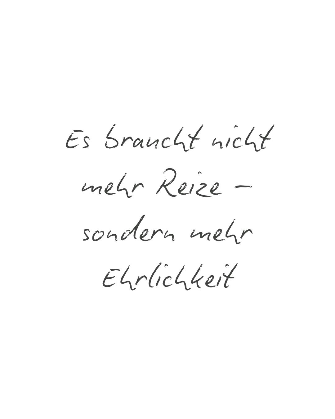 Oft denken wir, mehr Lust entstehe durch mehr Reize, Abwechslung oder Technik. Doch das Entscheidende ist etwas anderes: Ehrlichkeit.
Sich zu zeigen – mit Unsicherheiten, Sehnsüchten und Grenzen – ist ein zutiefst intimer Moment. Denn wirkliche Nähe wächst dort, wo wir uns trauen, offen zu sein.
Sexualität entfaltet sich nicht erst im Schlafzimmer. Sie beginnt in den kleinen Gesten des Alltags: im aufmerksamen Blick, in einem ehrlichen Gespräch, in der Bereitschaft, wirklich zuzuhören. Aus dieser Verbundenheit entsteht Vertrauen – und aus Vertrauen Lust.
#sexualtherapie #paartherapie #intimität #lust #nähe #bewusstsein #selbstliebe #achtsamkeit